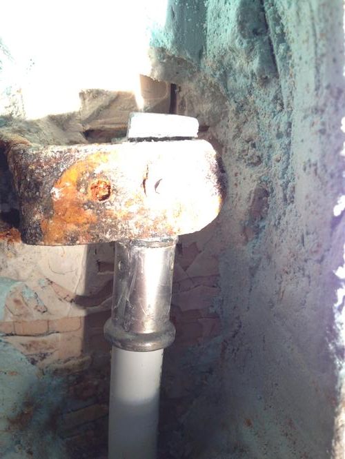 vervangen muurplaat en aansluiting mengkraan douche Werkspot