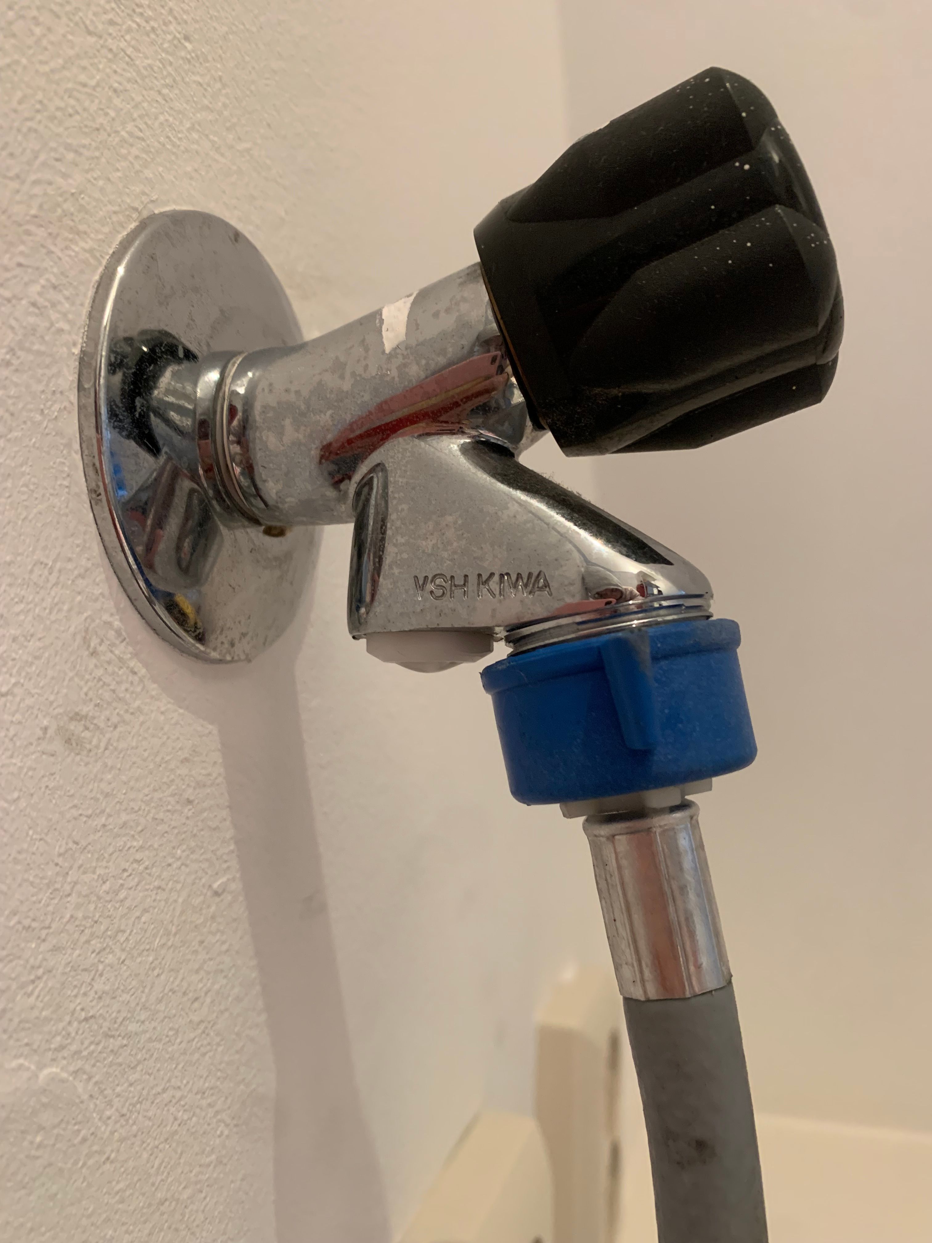 Kraan 1 kraan; Kraantje toevoer wasmachine is kapot; Kranen repareren