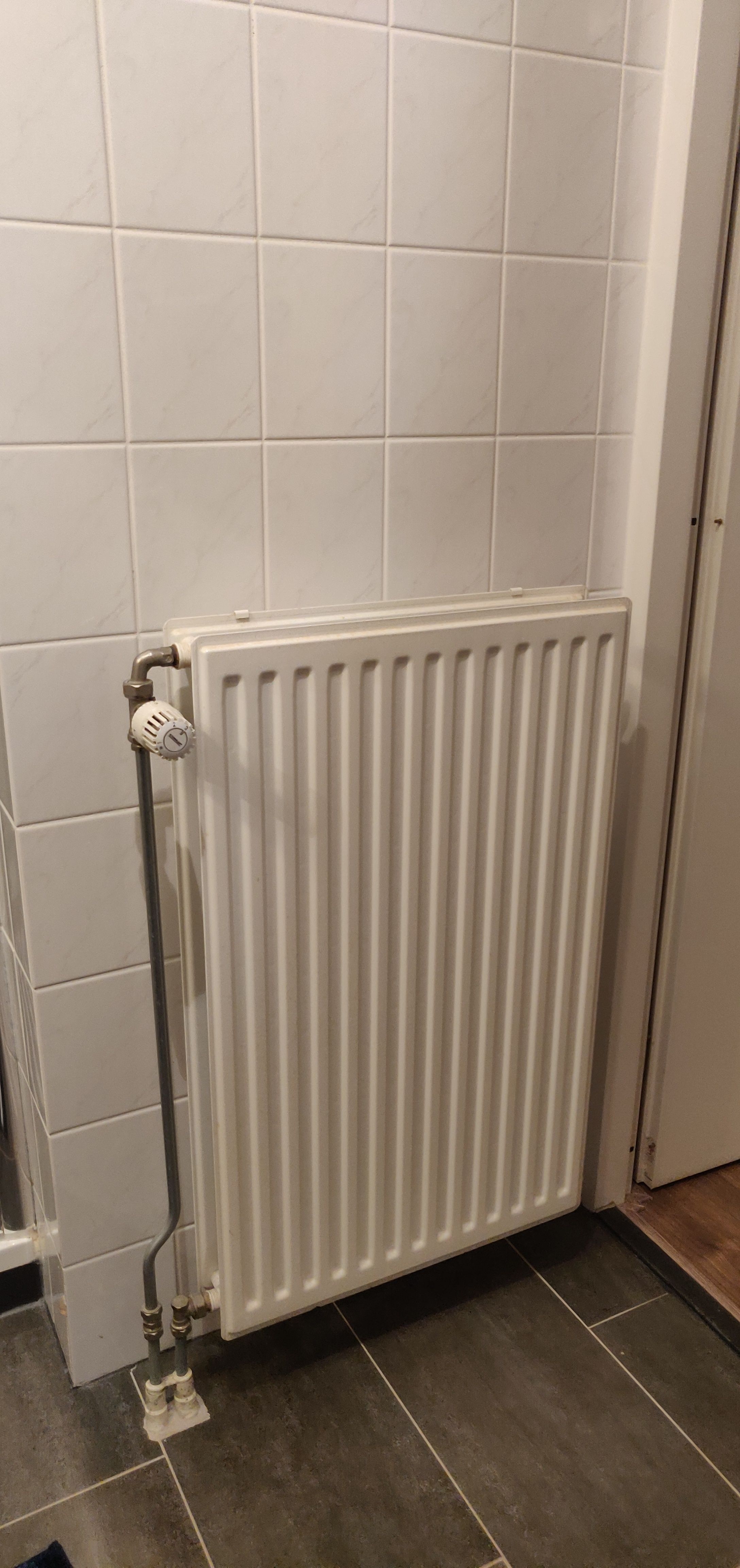 Radiatioren plaatsen of vervangen 1 radiator; Nieuwe radiatoren pl... Werkspot