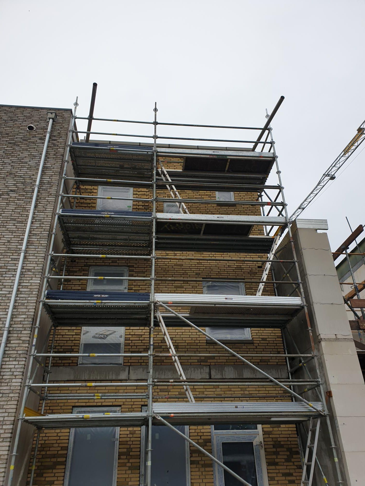 Kitten kitvoeg op rugvulling gevel Werkspot