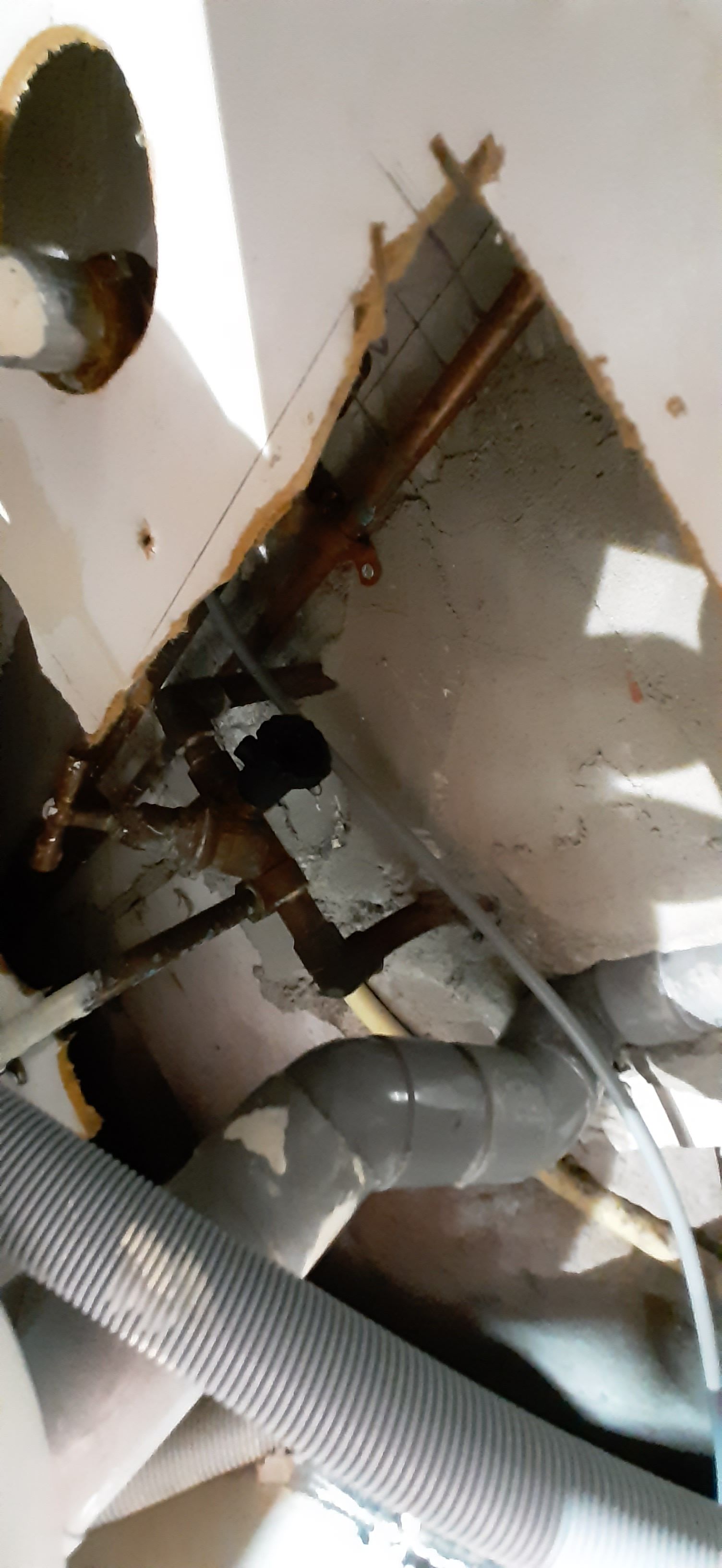 Lekkage Afsluitkraan buitenkraan lekt bij afsluiten. Zouden graag... Werkspot
