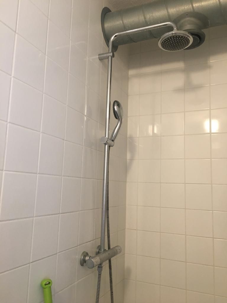 Douche lekt> repareren Werkspot