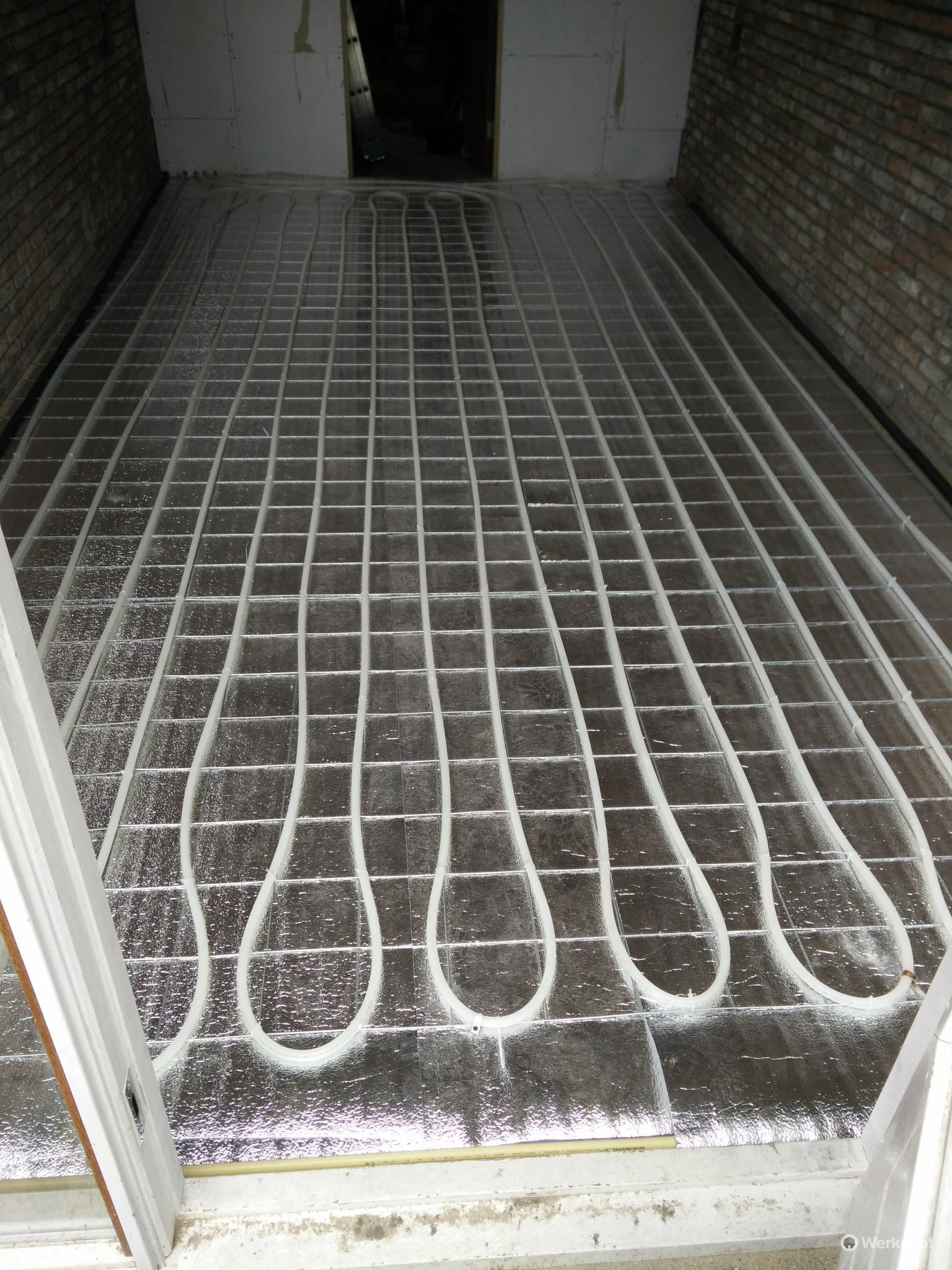 Vloerverwarming op betonvloer -