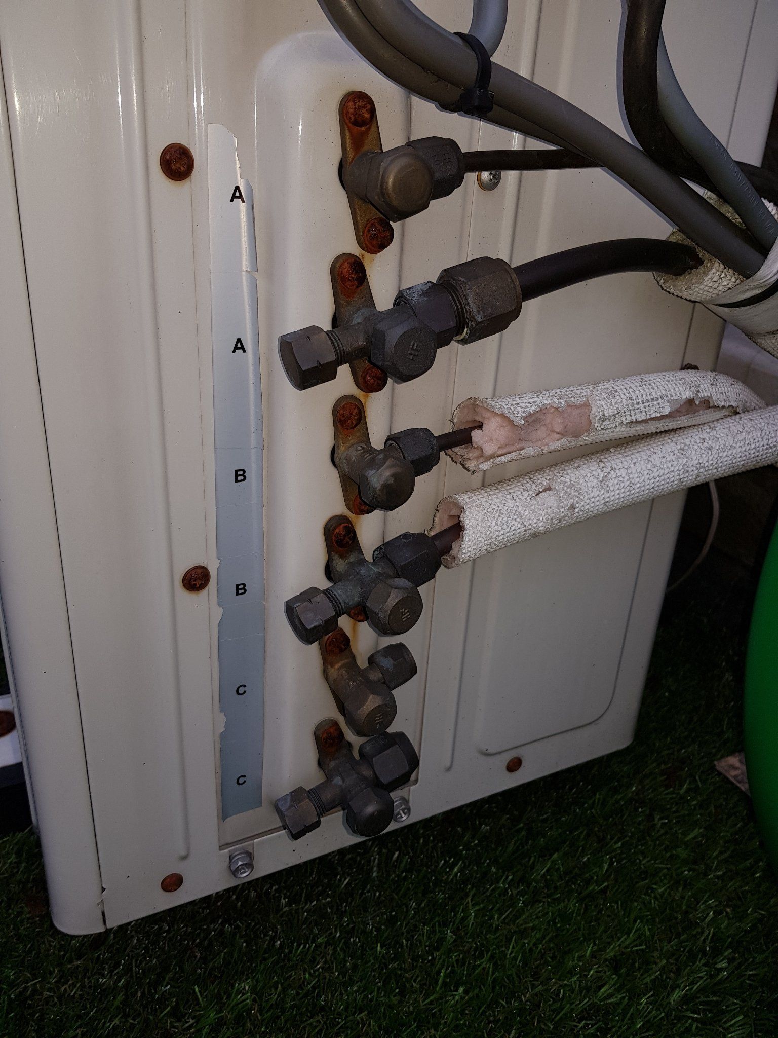 airco binnenunit aansluiten op buitenunit Werkspot