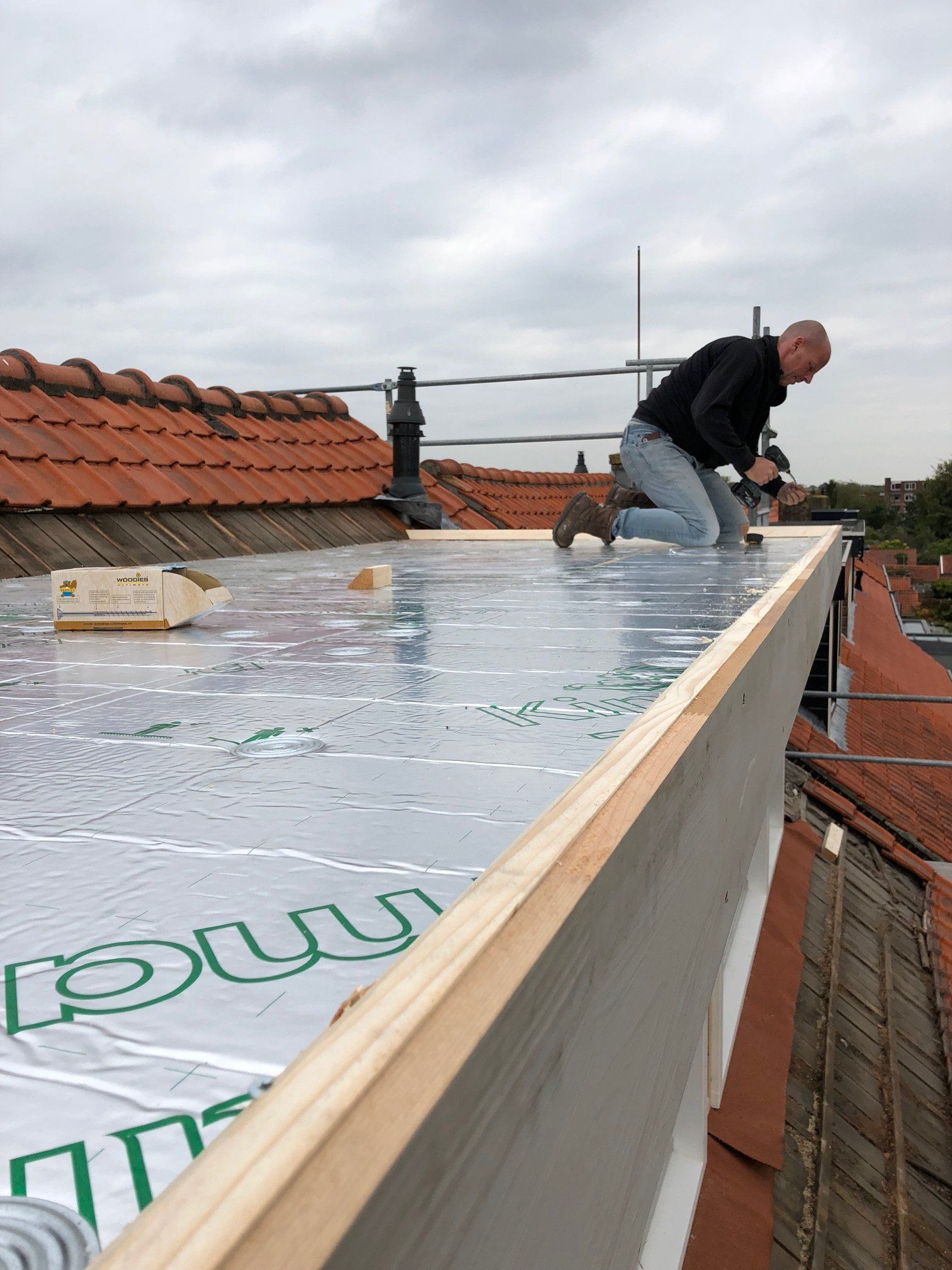 Daken 10 m2; Dak installeren op een nieuwe constructie; Plat