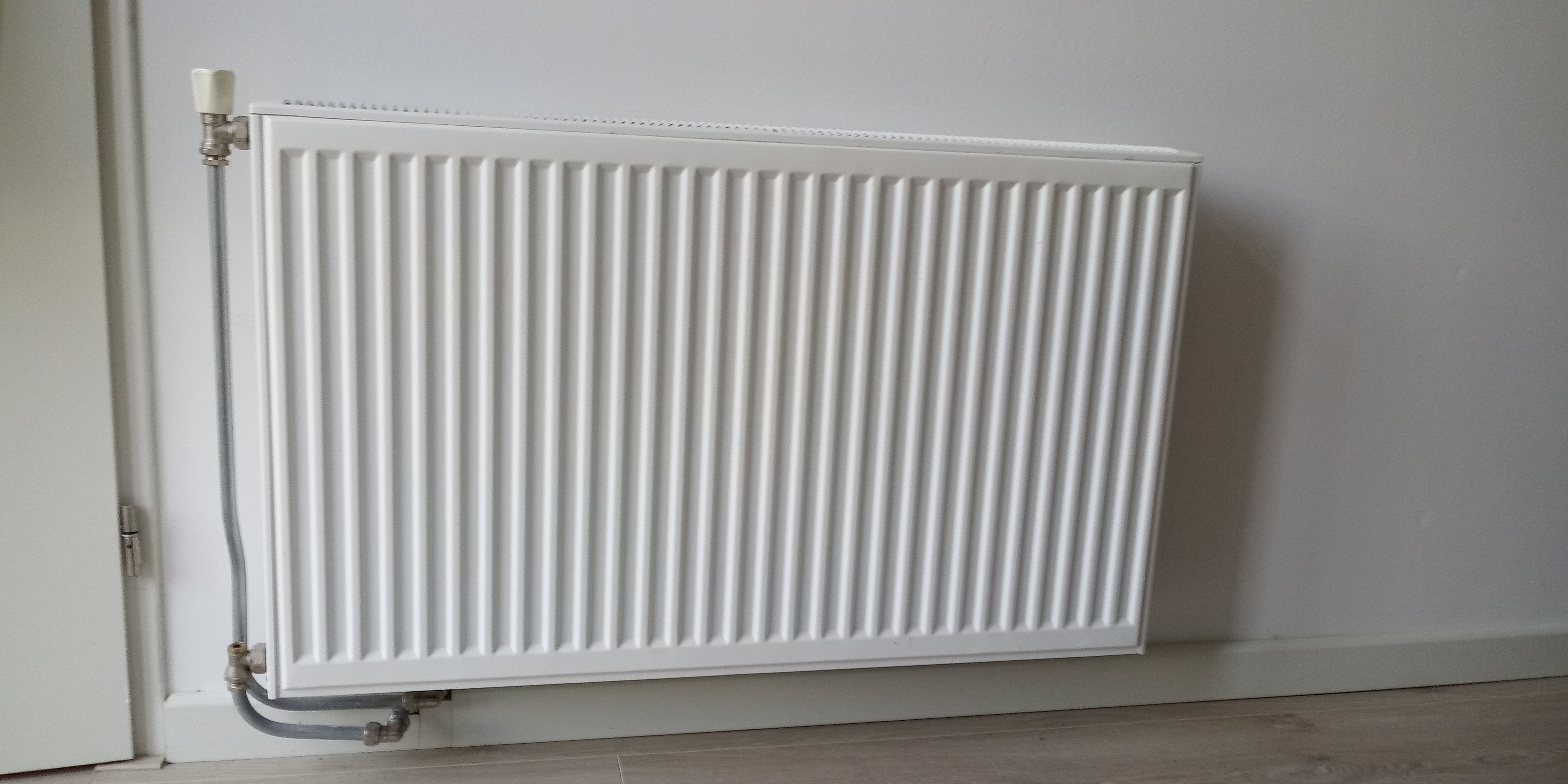 Radiatioren plaatsen of vervangen 1 radiator; Nieuwe radiatoren pl... Werkspot