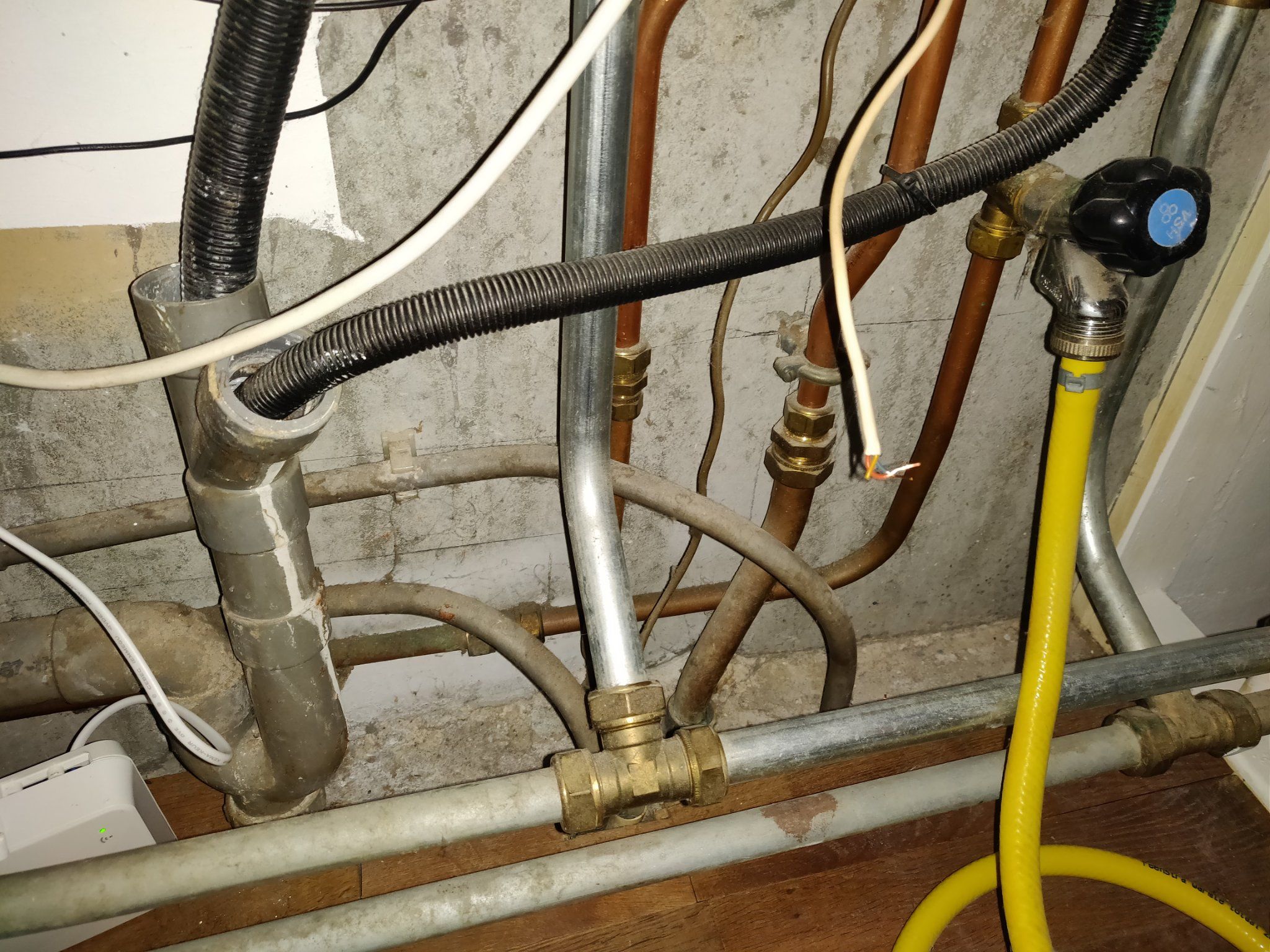 verwarming verwijderen Badkamer & wasmachine aansluiten zolder Werkspot