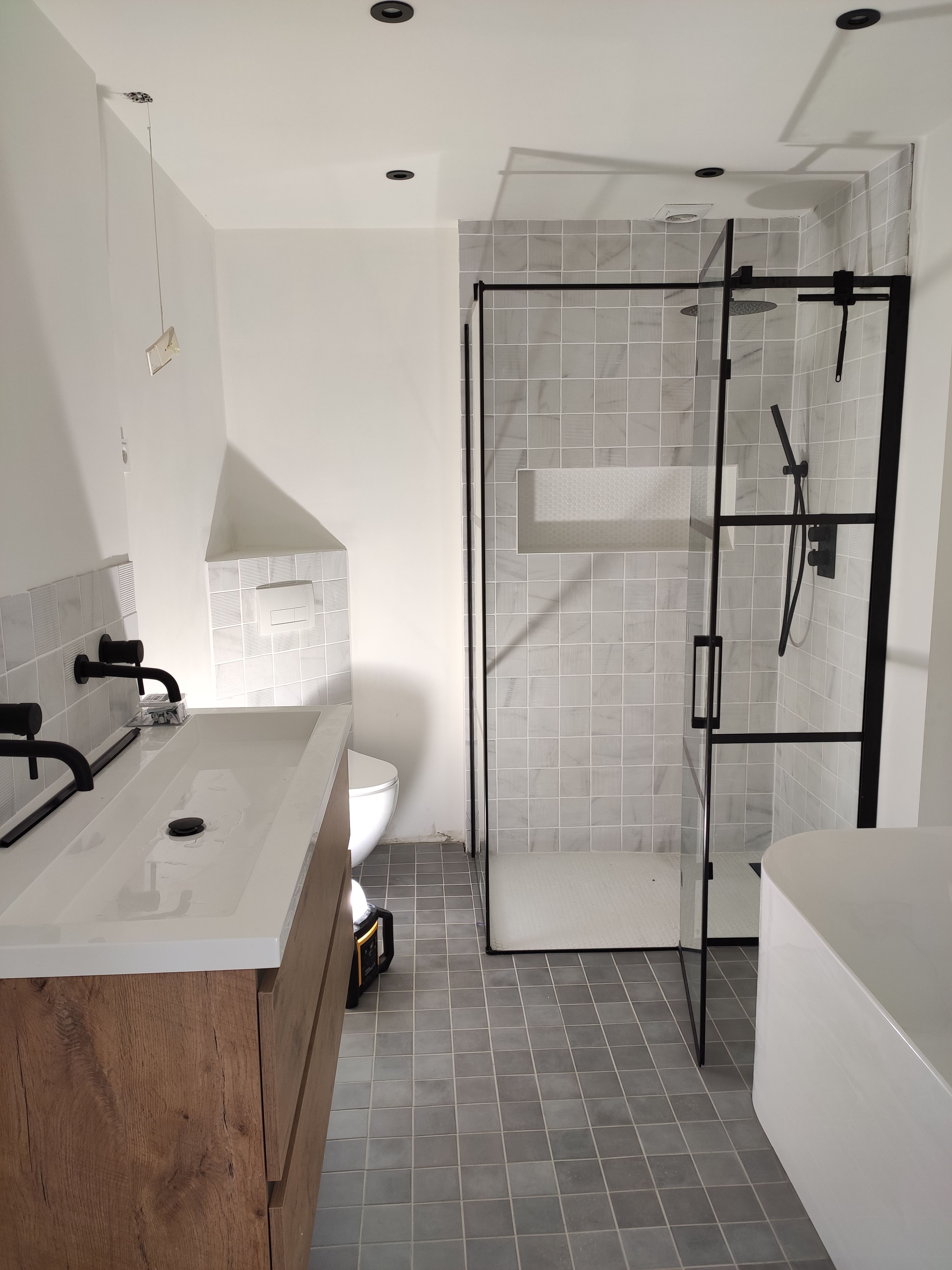 Kitten Toilet, Wastafel, Douche, Bad Werkspot