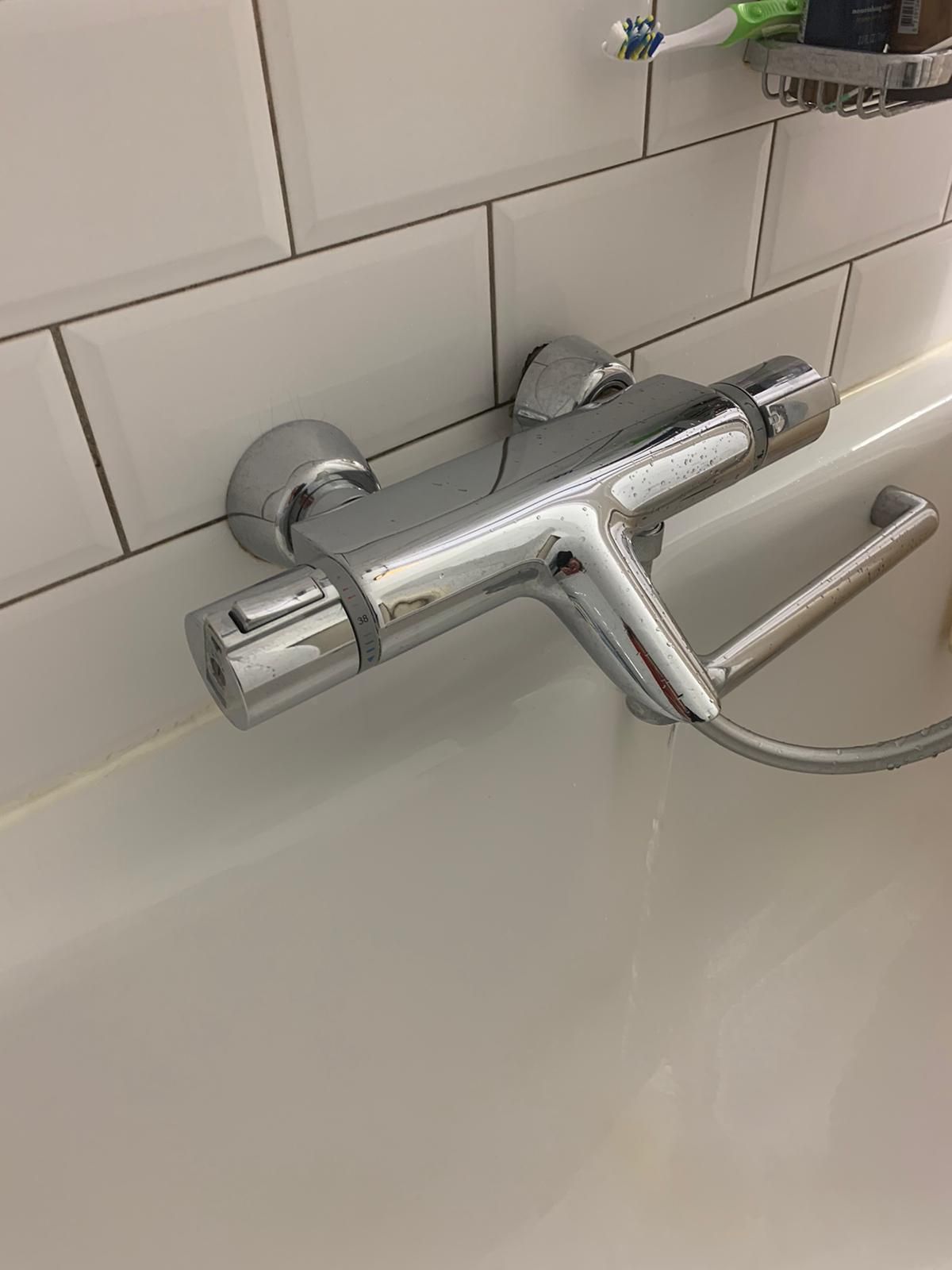 Kraan 1 kraan; Badkamer; Kranen installeren, Kranen repareren Werkspot