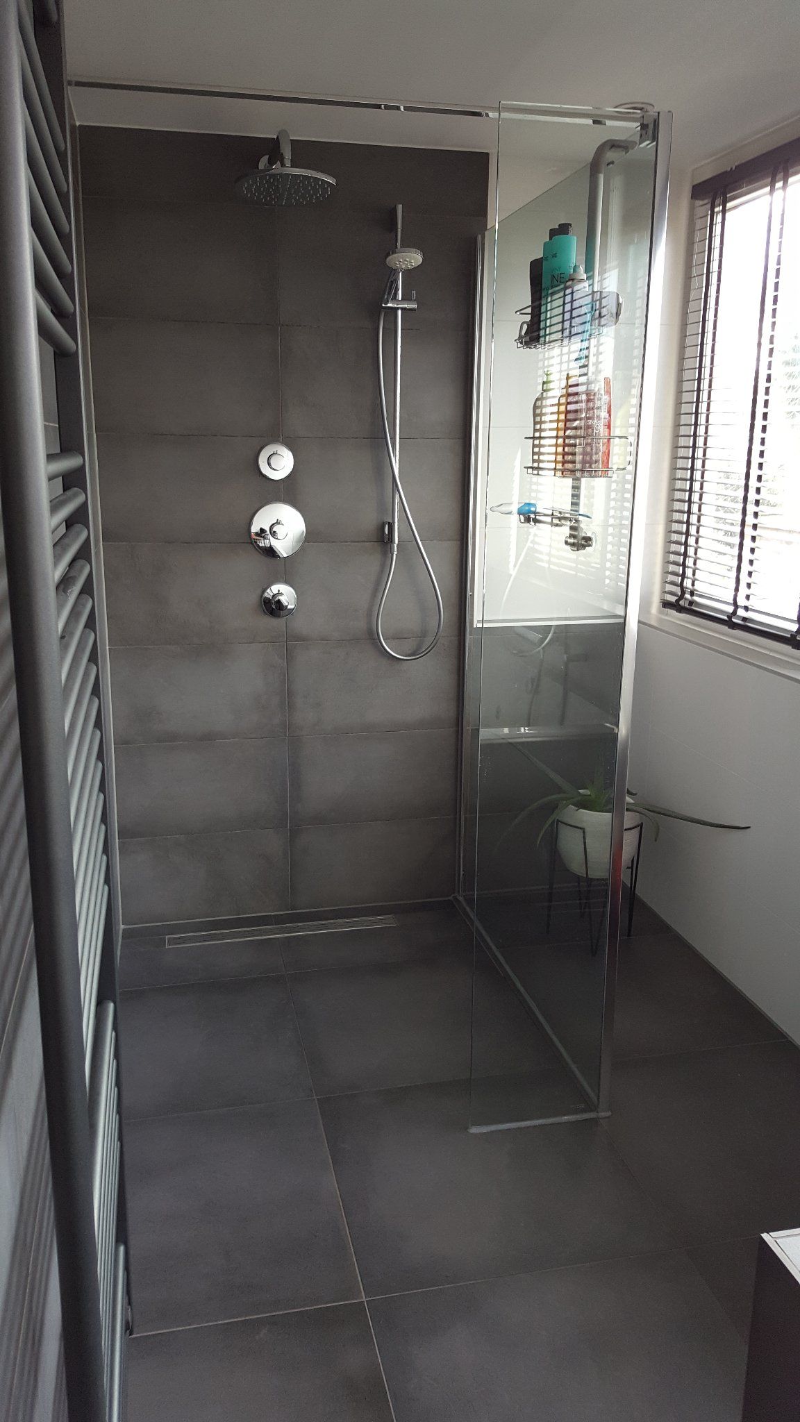Transformeer Je Badkamer In Een Oase Van Rust Met Nis Tegelen