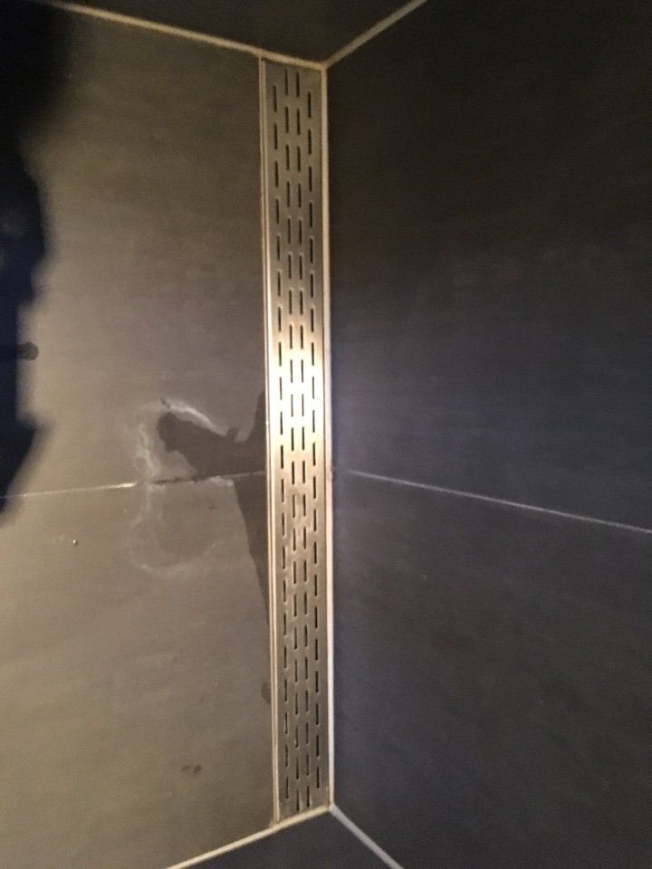 Kit vervangen rond douchegoot Werkspot