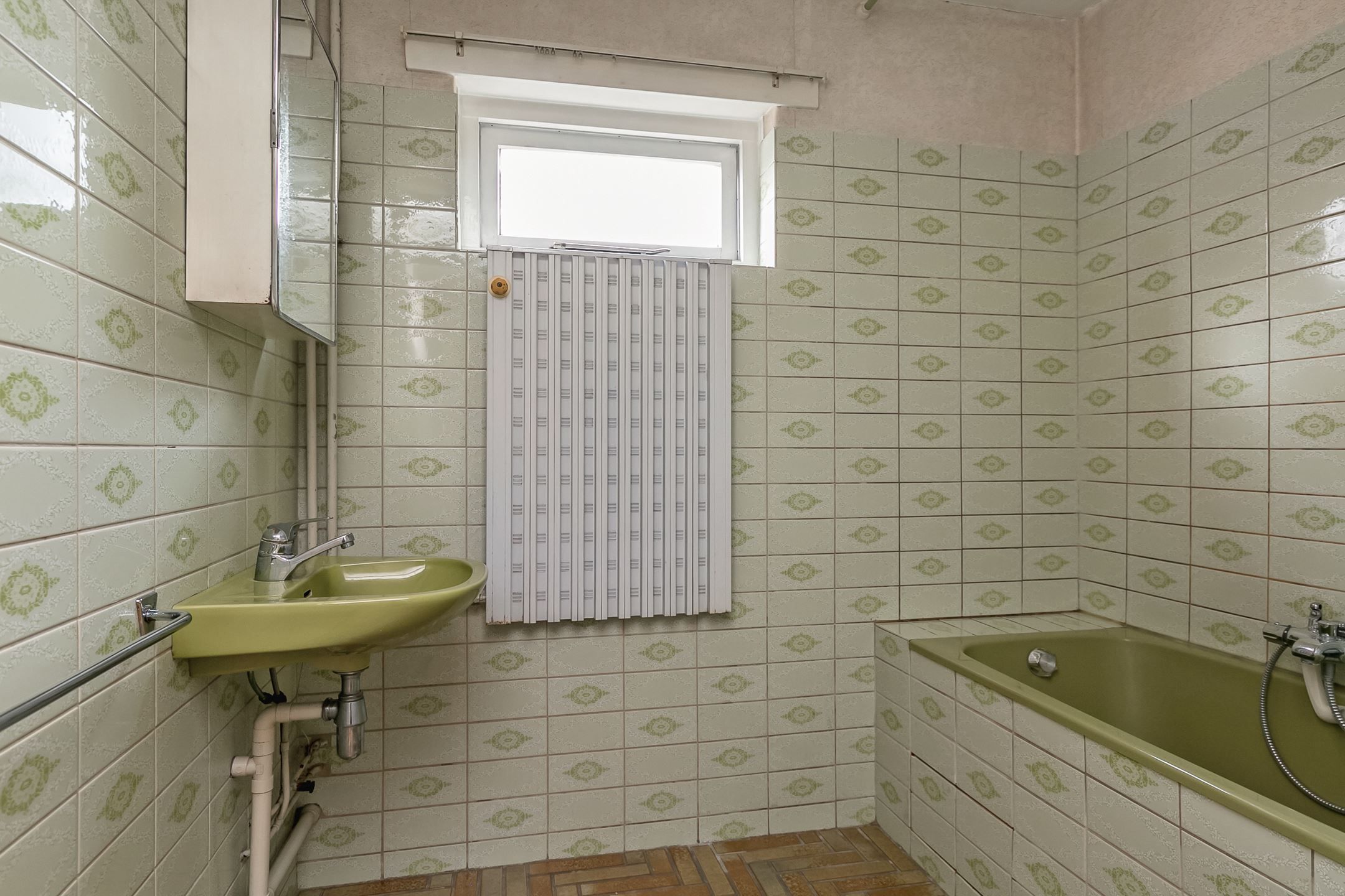 IKEA badkamer Douche, Wastafel, Meubel(s), Wand of vloertegels, S