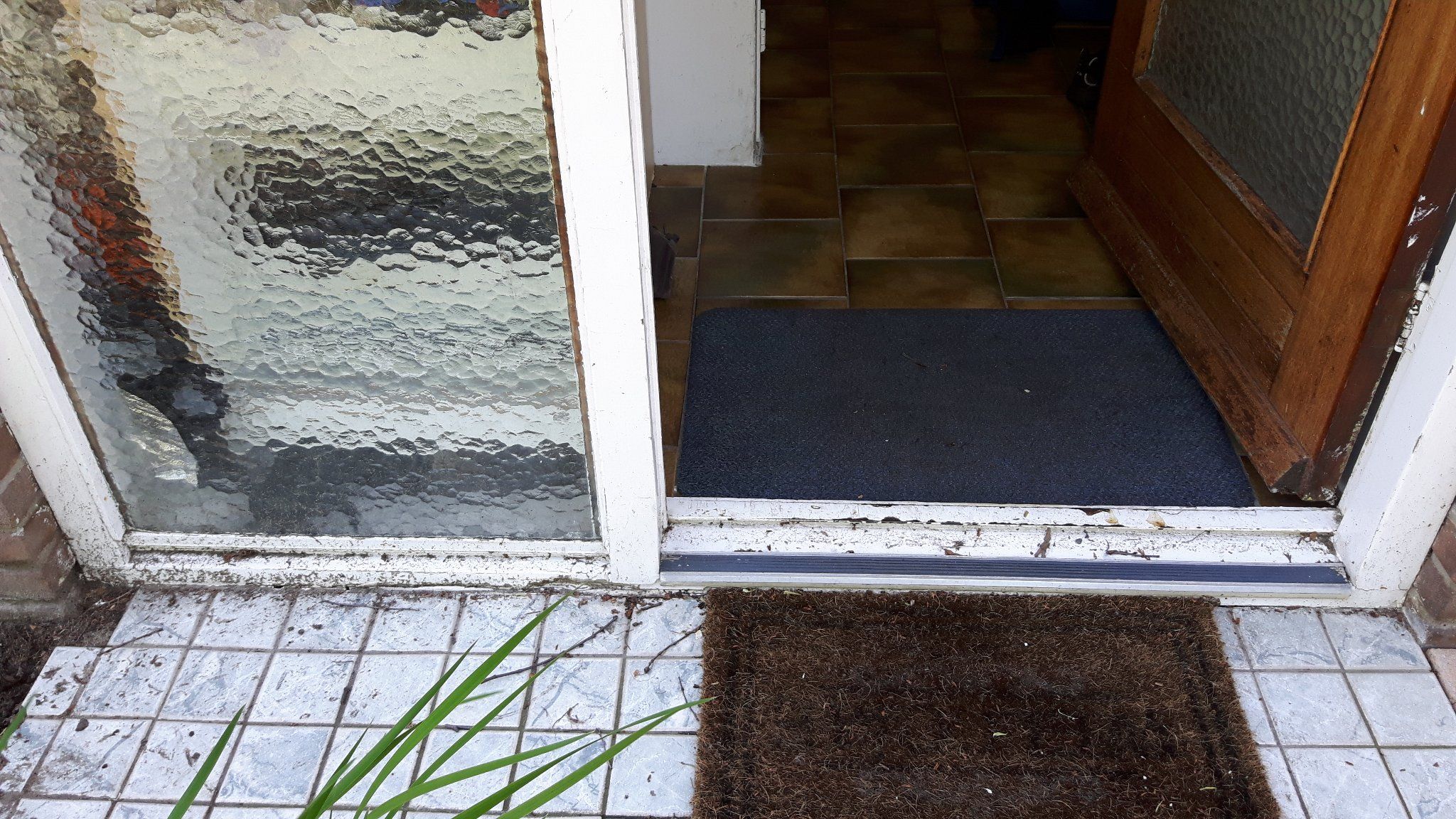 Vervangen drempel buitendeur door steen - Werkspot