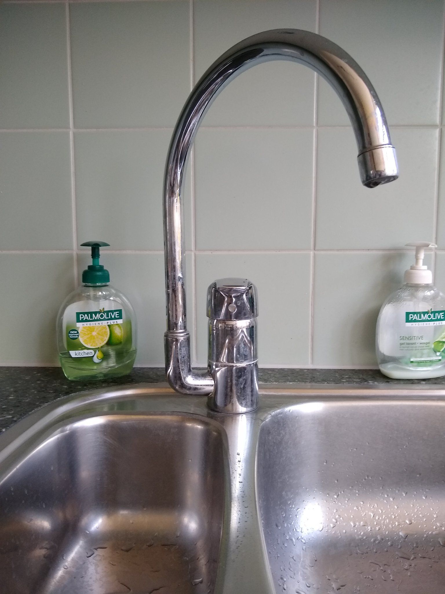 Keukenkraan zit vast Werkspot