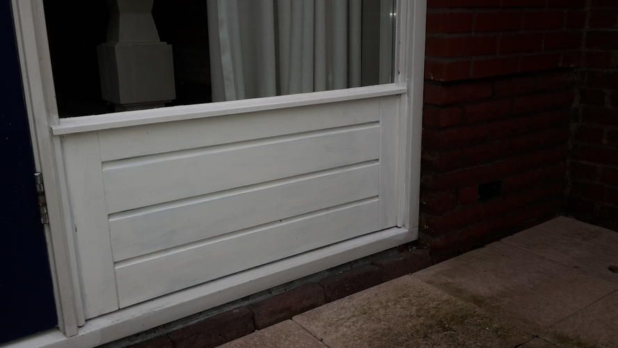 Lekkage door het kozijn bij harde wind en regen Werkspot