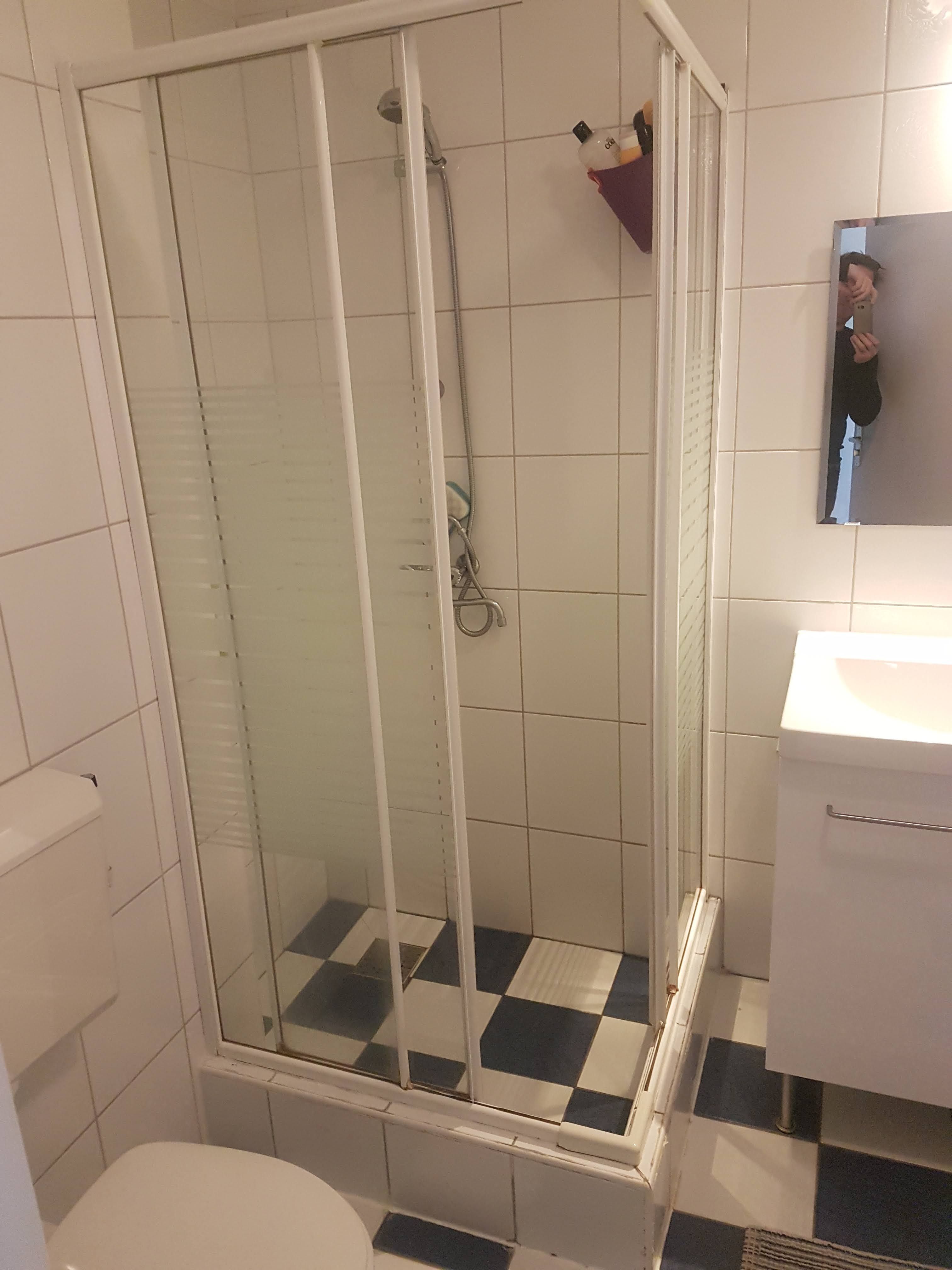 Kitten Douche Werkspot