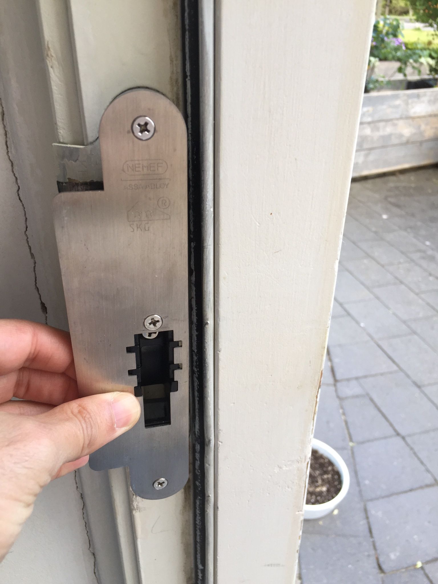 Slot in voordeur plaatsen Werkspot