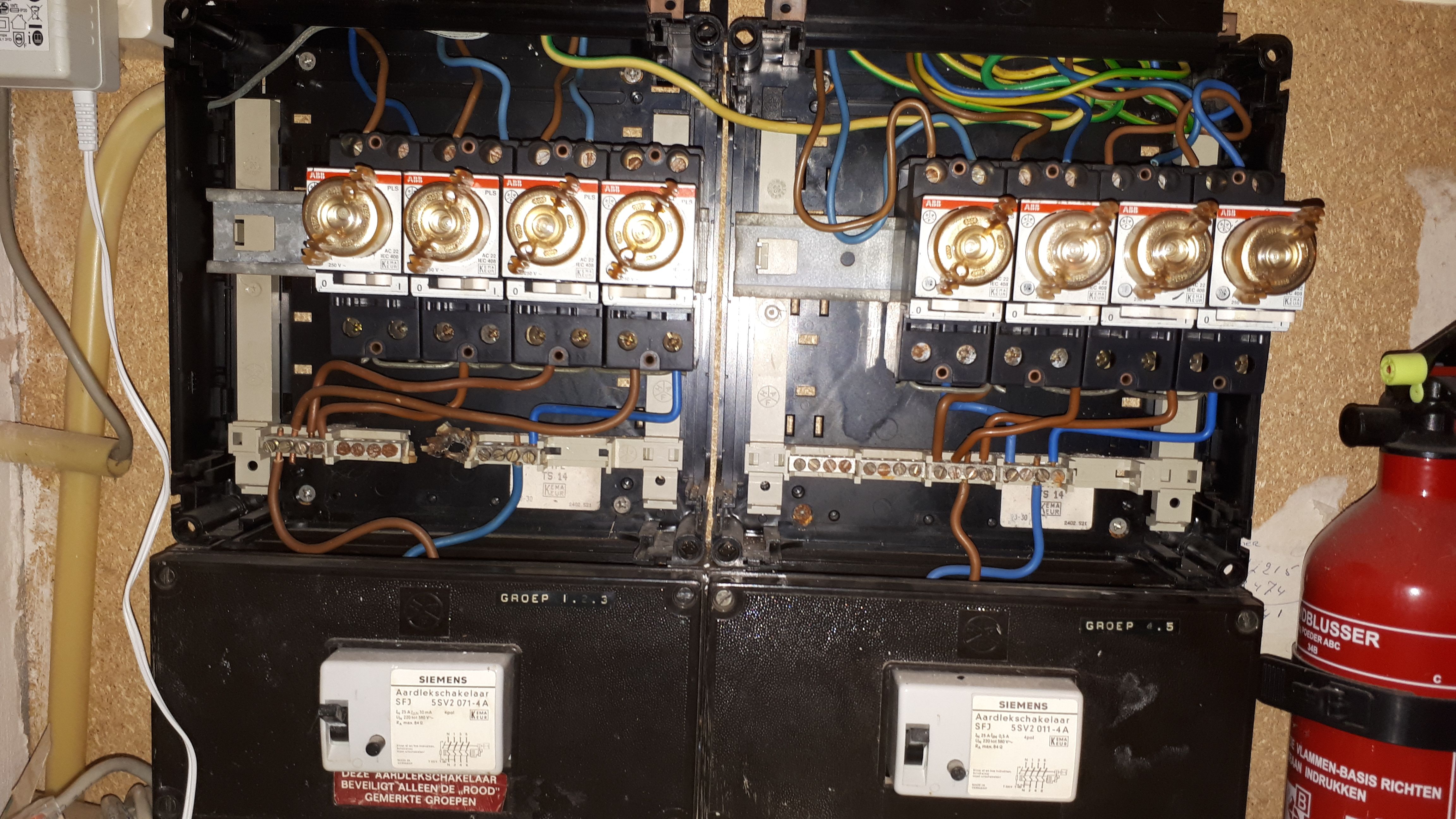 Meterkast vervangen + Perilex 2 fase aansluiting Werkspot