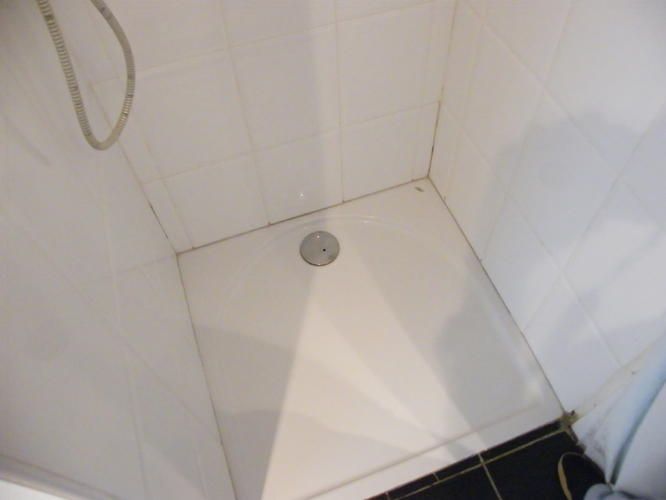 kitten douchebak en vloertegels Werkspot