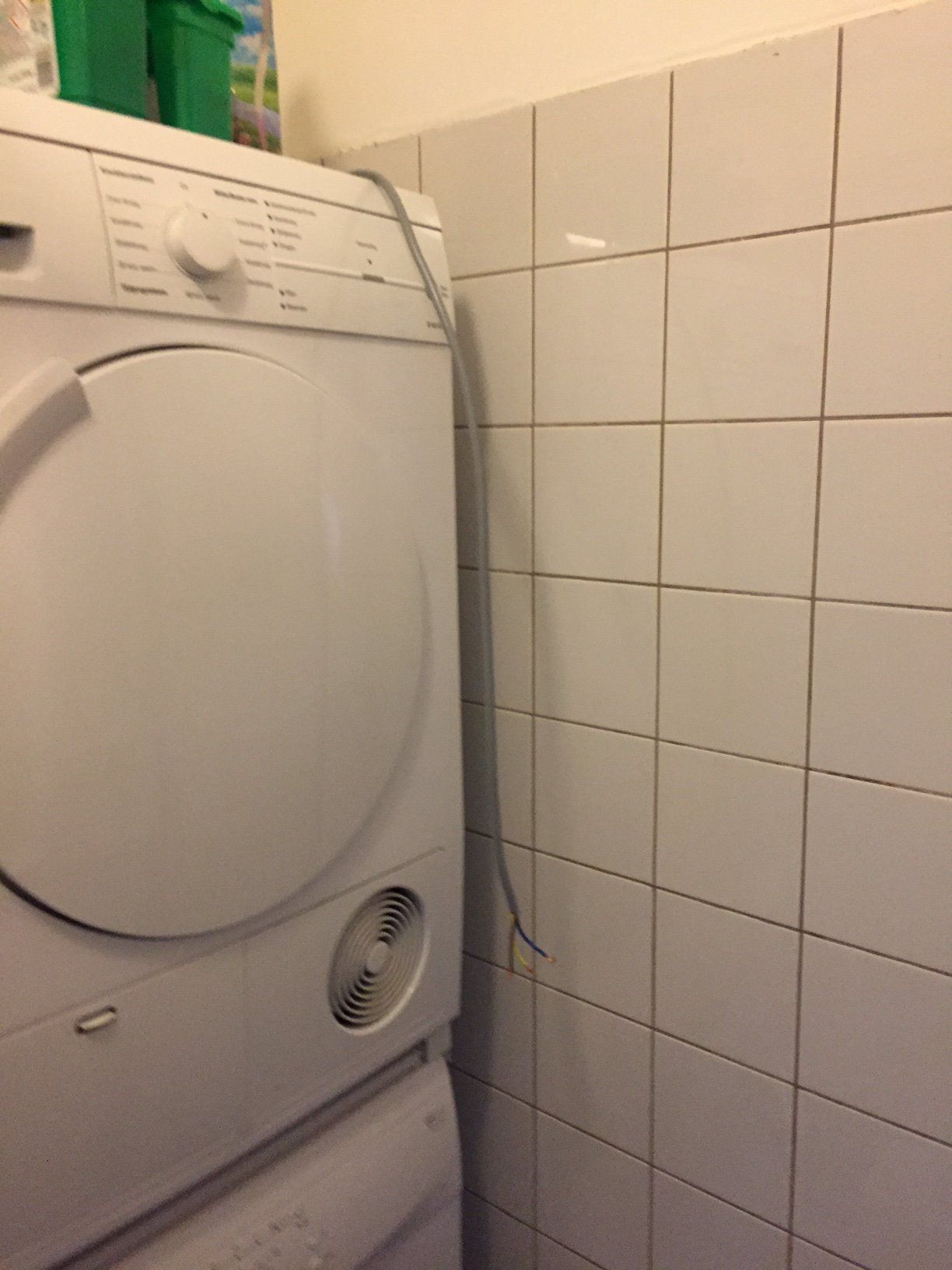 Trekschakelaar plaatsen en wasdroger aansluiten op schakelaar Werkspot