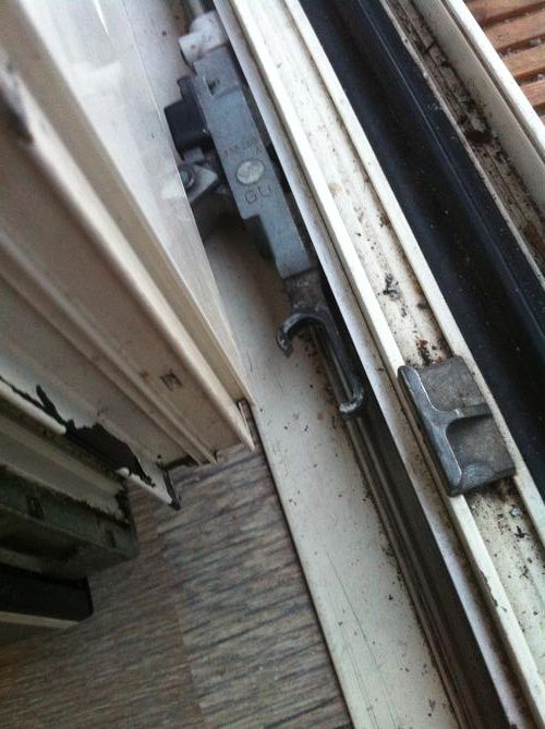 schuifdeur sluit niet meer goed. Werkspot