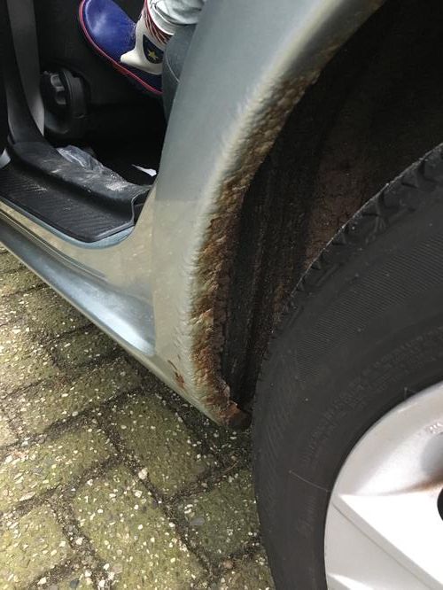 Roest in wielkasten Mazda 6 Station repareren Werkspot