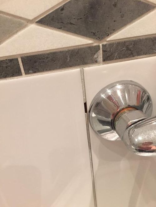 Schitterende Badkamer: Voegen Vervangen Voor Een Frisse Look