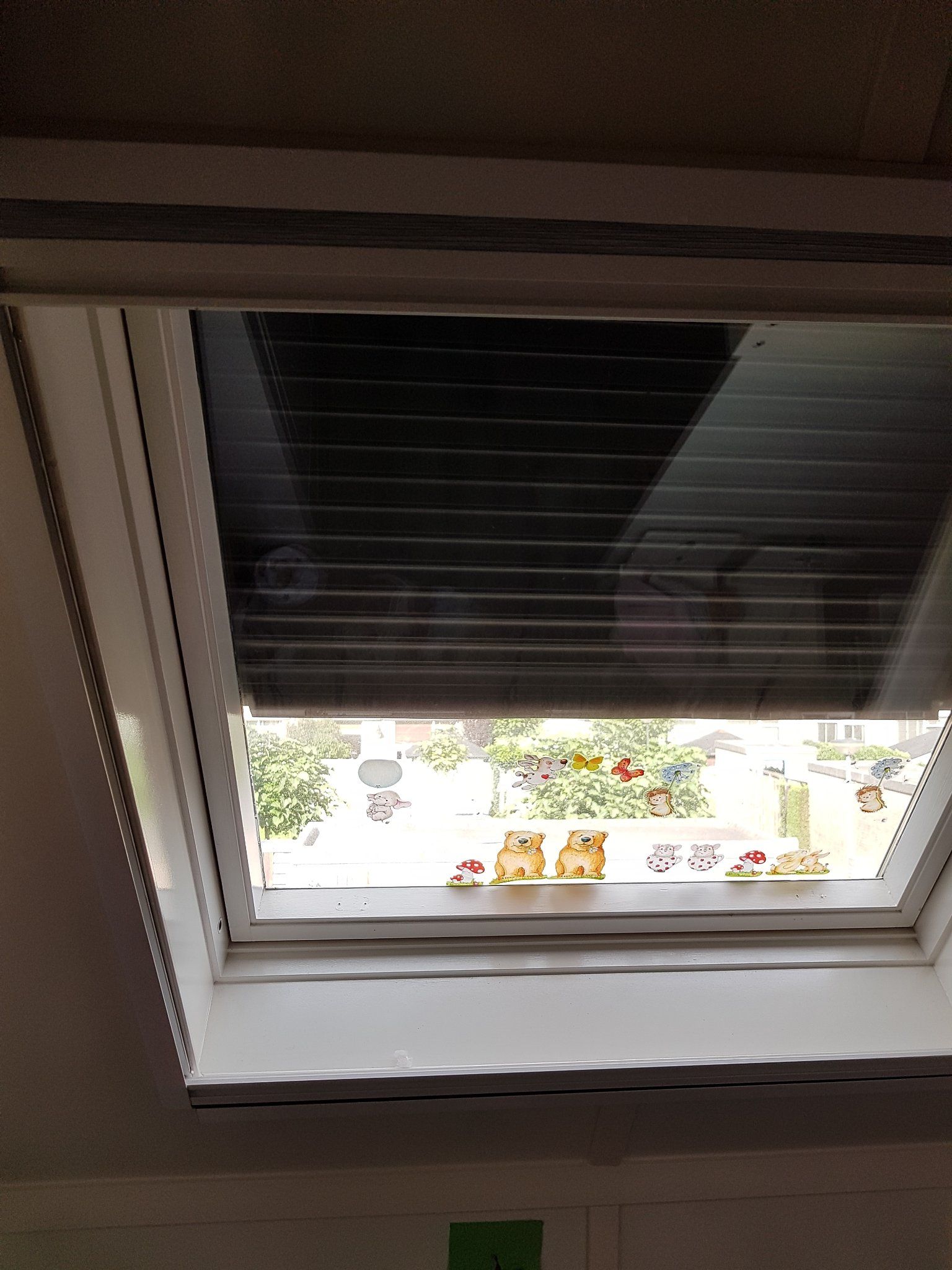 Velux dakraam rolluik gaat niet meer omhoog Werkspot