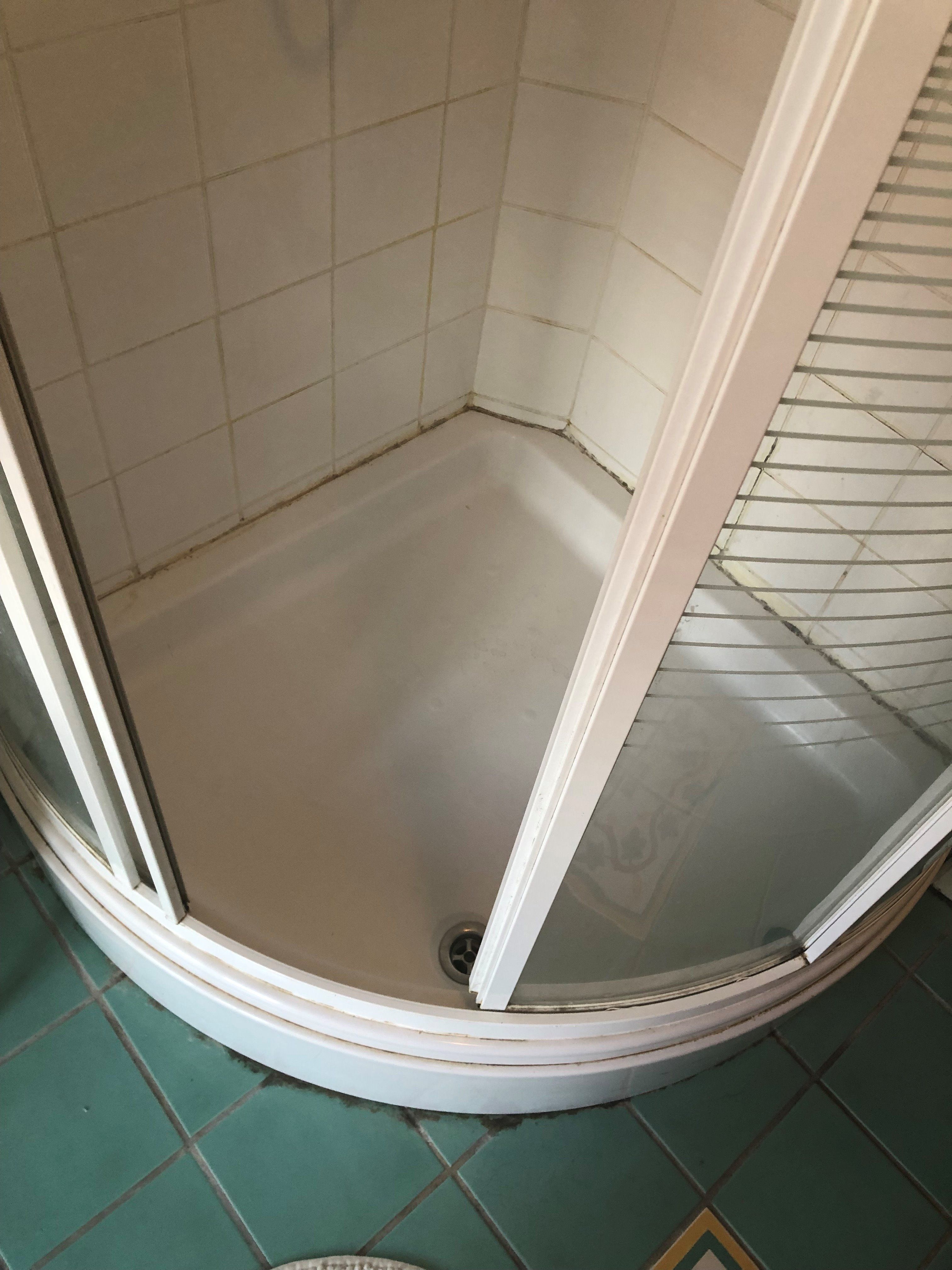 Badkamer 10 m2; Douchecabine vervangen door inloopdouche Werkspot