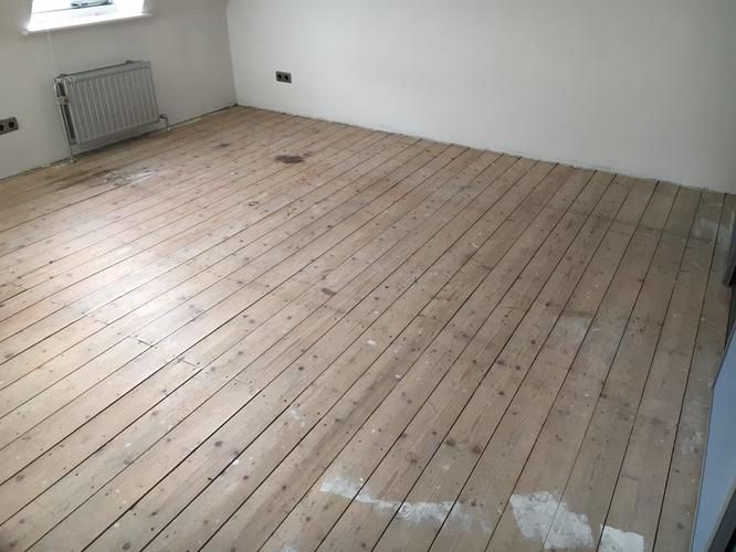 Egaliseren houten ondervloer (115 m2) Werkspot