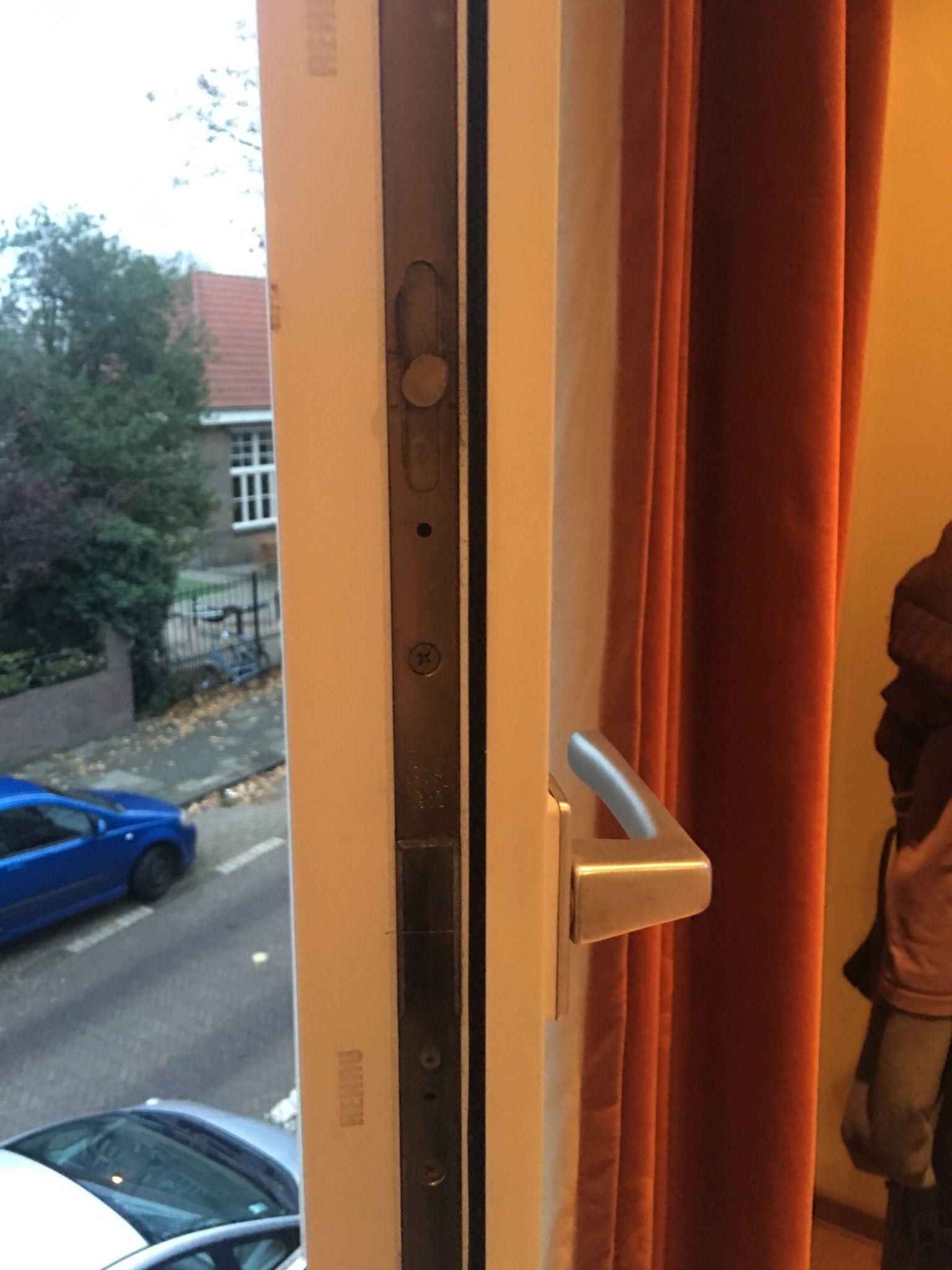Kantel kiepraam gaat niet meer dicht Werkspot