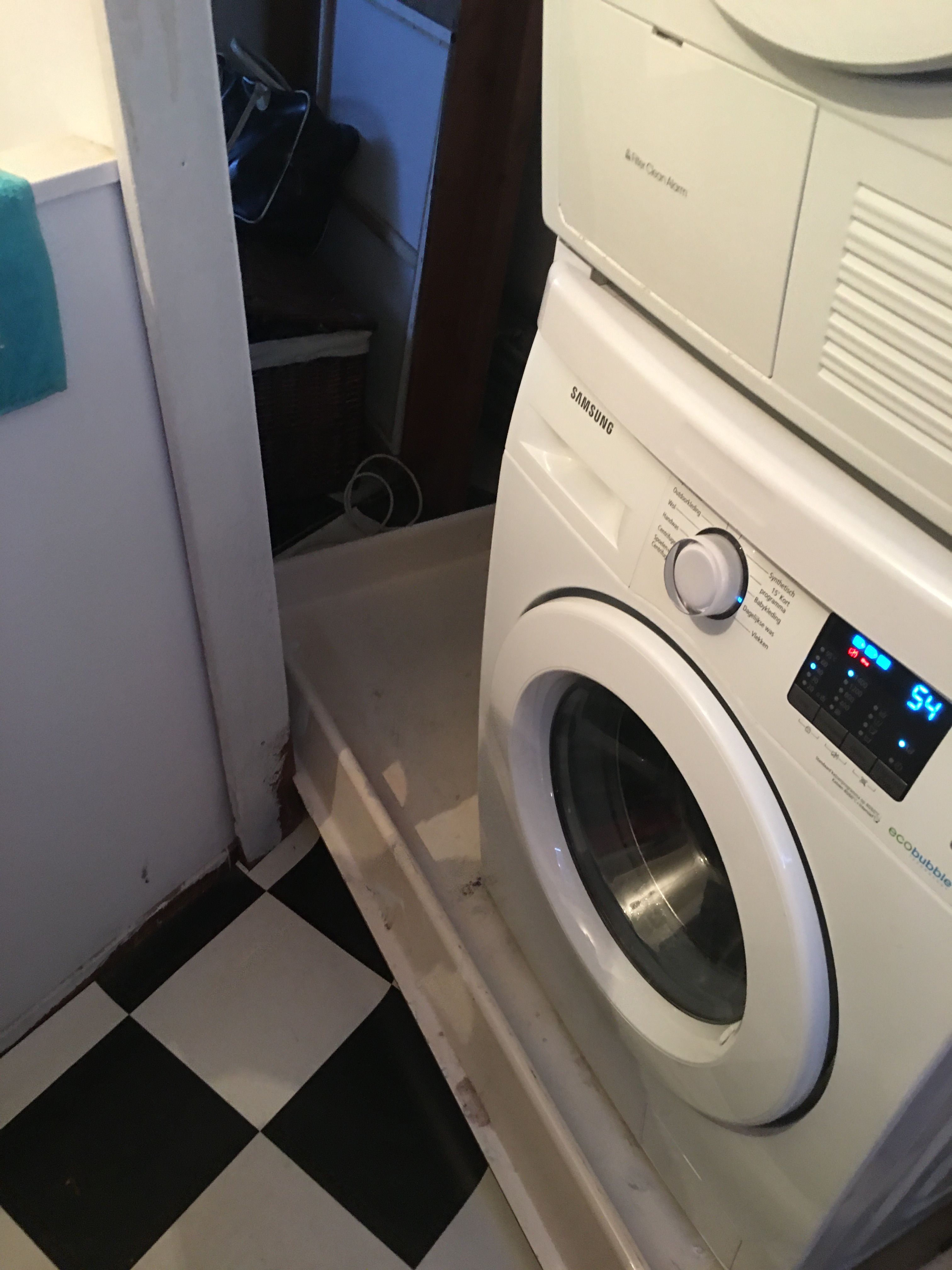 Zolder renoveren Zolder aftimmeren en wasdroger/wasmachine plaatsen. Werkspot