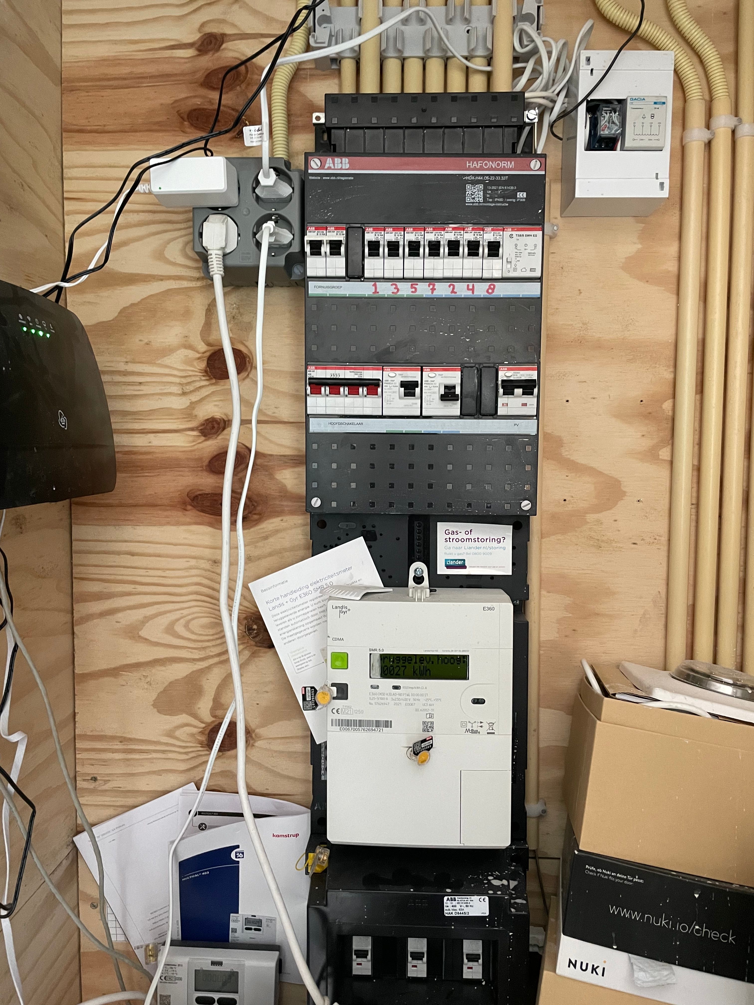 Elektrische laadpaal Aansluiten in meterkast Werkspot