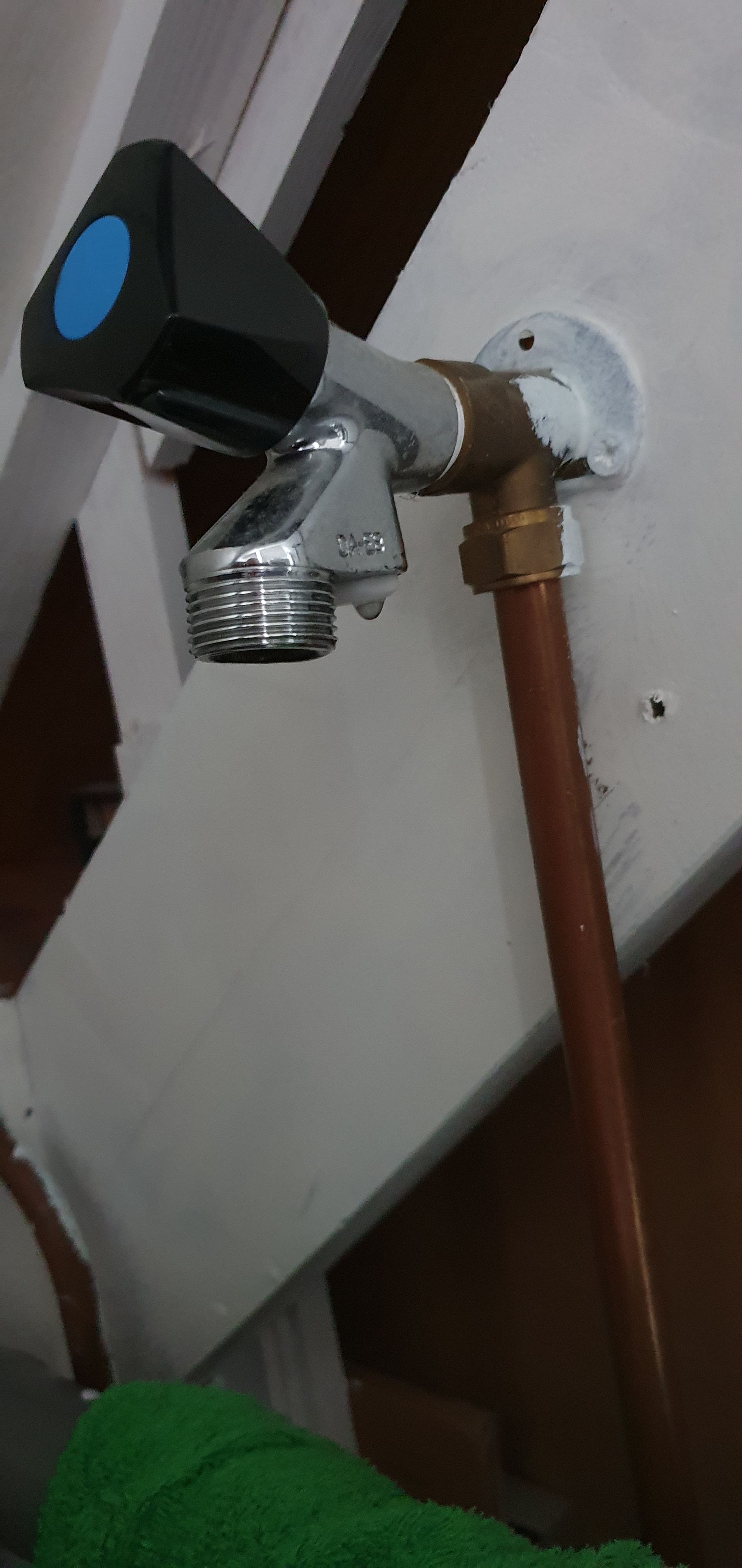Kraan 1 kraan; Zolder, aansluiting van de wasmachine; Kranen repar... Werkspot Kraan 1 kraan; Zolder, aansluiting van de wasmachine; Kranen repar... Werkspot