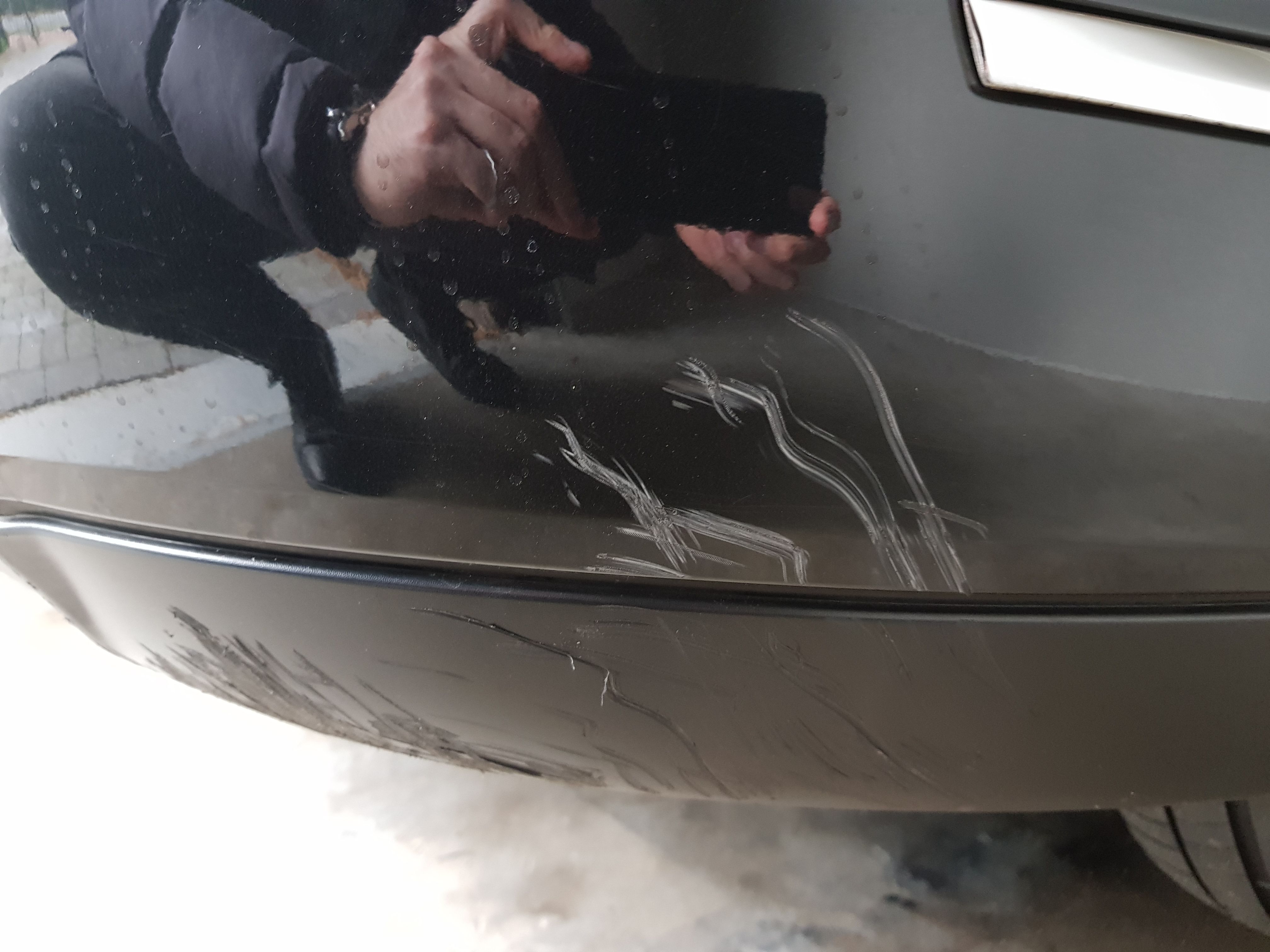 Auto reparatie of onderhoud Spuiten + herstellen bumper en spuiten
