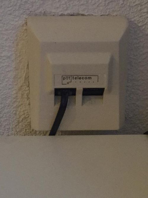 Utp kabel en telefoon kabel trekken door bestaande leiding Werkspot