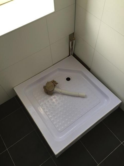 plaatsen / intalleren van een douchecabine (water aansluiten, opbou
