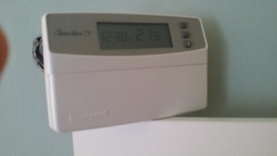 thermostaat op stadsverwarming aansluiten Werkspot