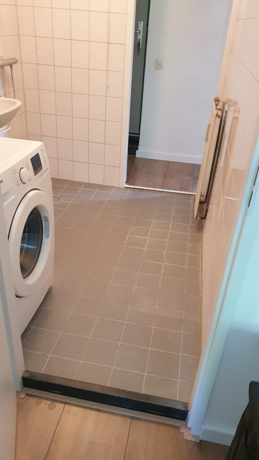Vloer Of Wand: Wat Eerst Tegelen In De Badkamer?