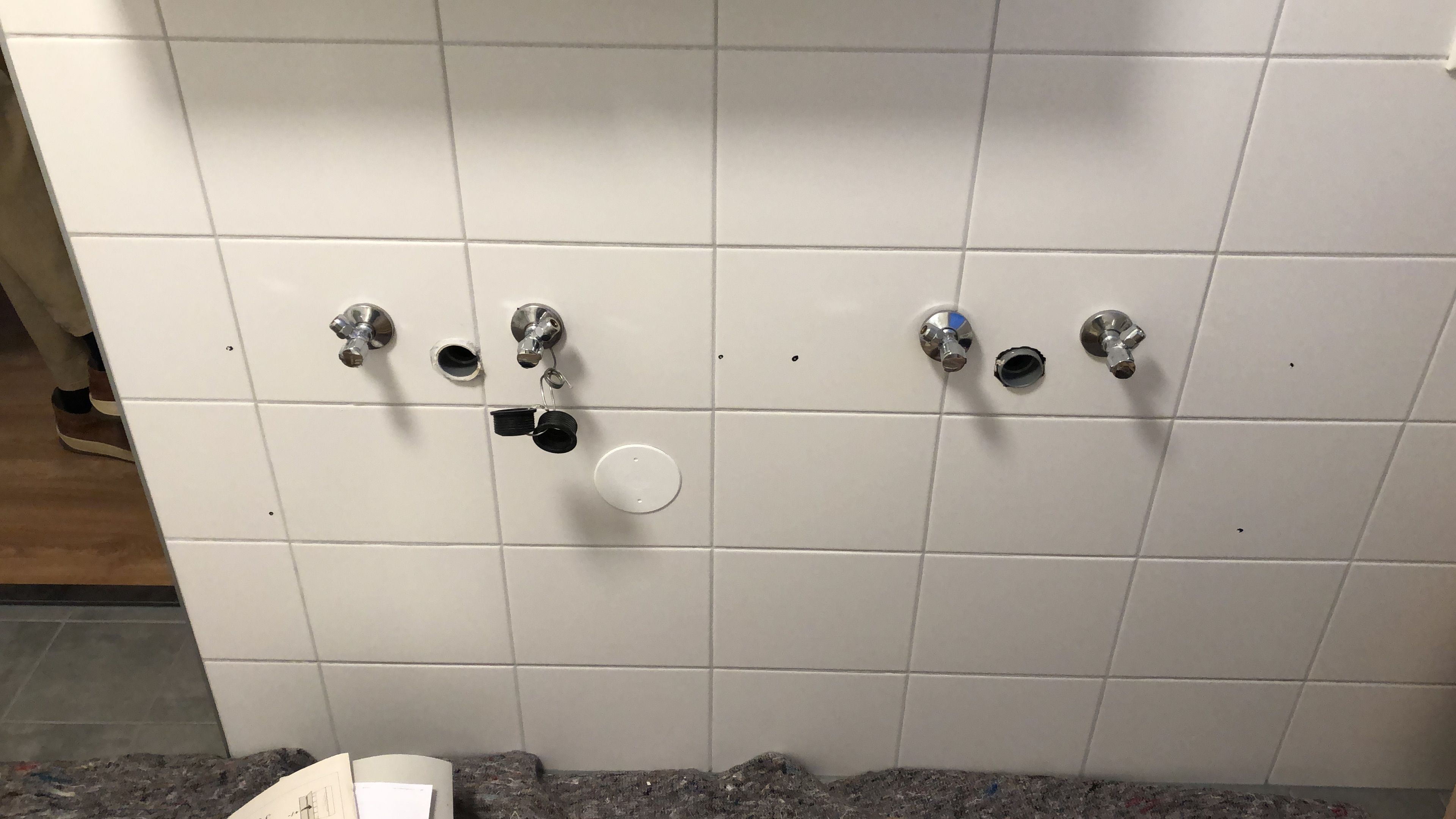 Kraan 2 kranen; Badkamer; Kranen installeren Werkspot