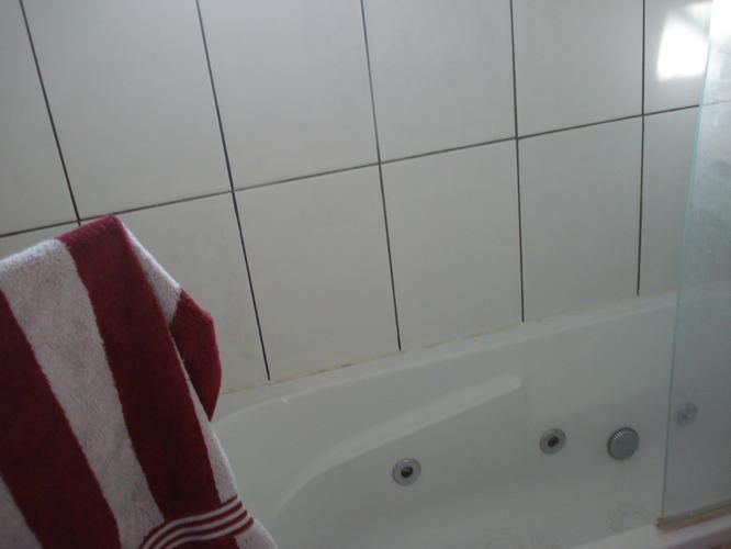 Voeg en kit rondom bad verwijderen en opnieuw voegen en kitten Werkspot