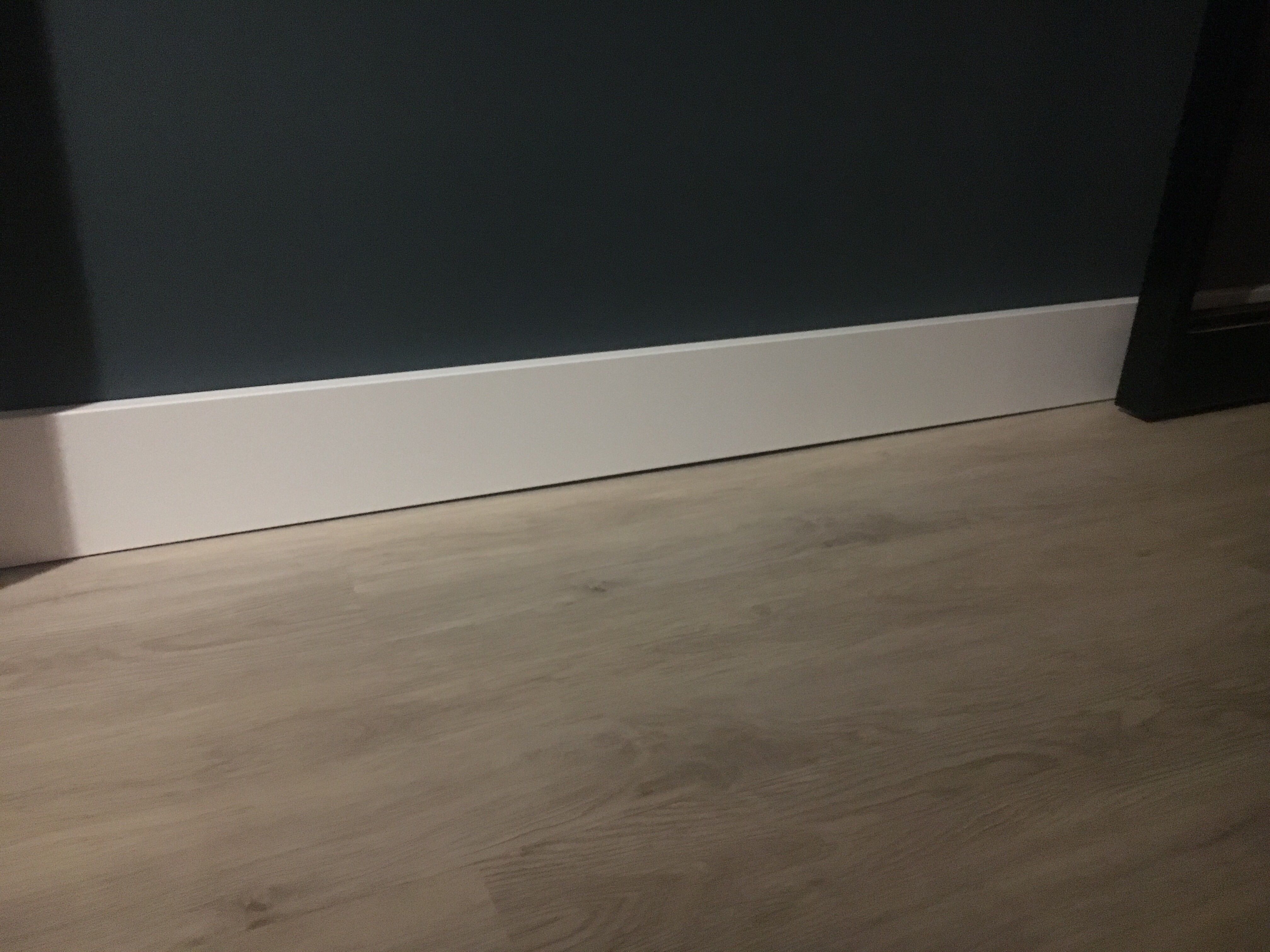 Kitten Plinten en PVC vloer Werkspot