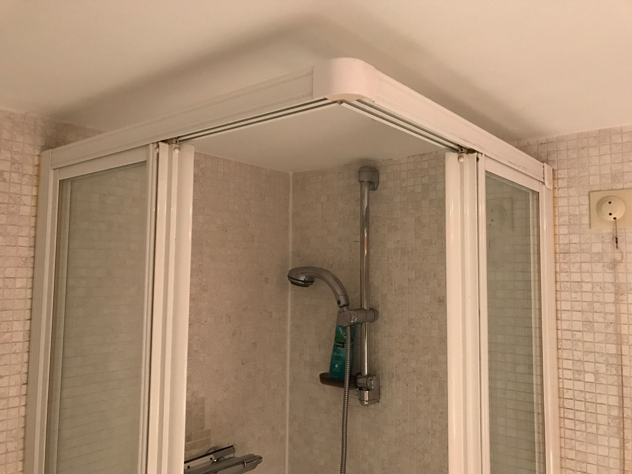 Douchecabine verwijderen en een nieuwe inloopdouche plaatsen Werkspot