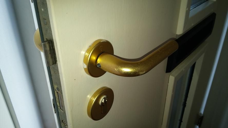 Vastzetten deurkruk voordeur binnenkant Werkspot