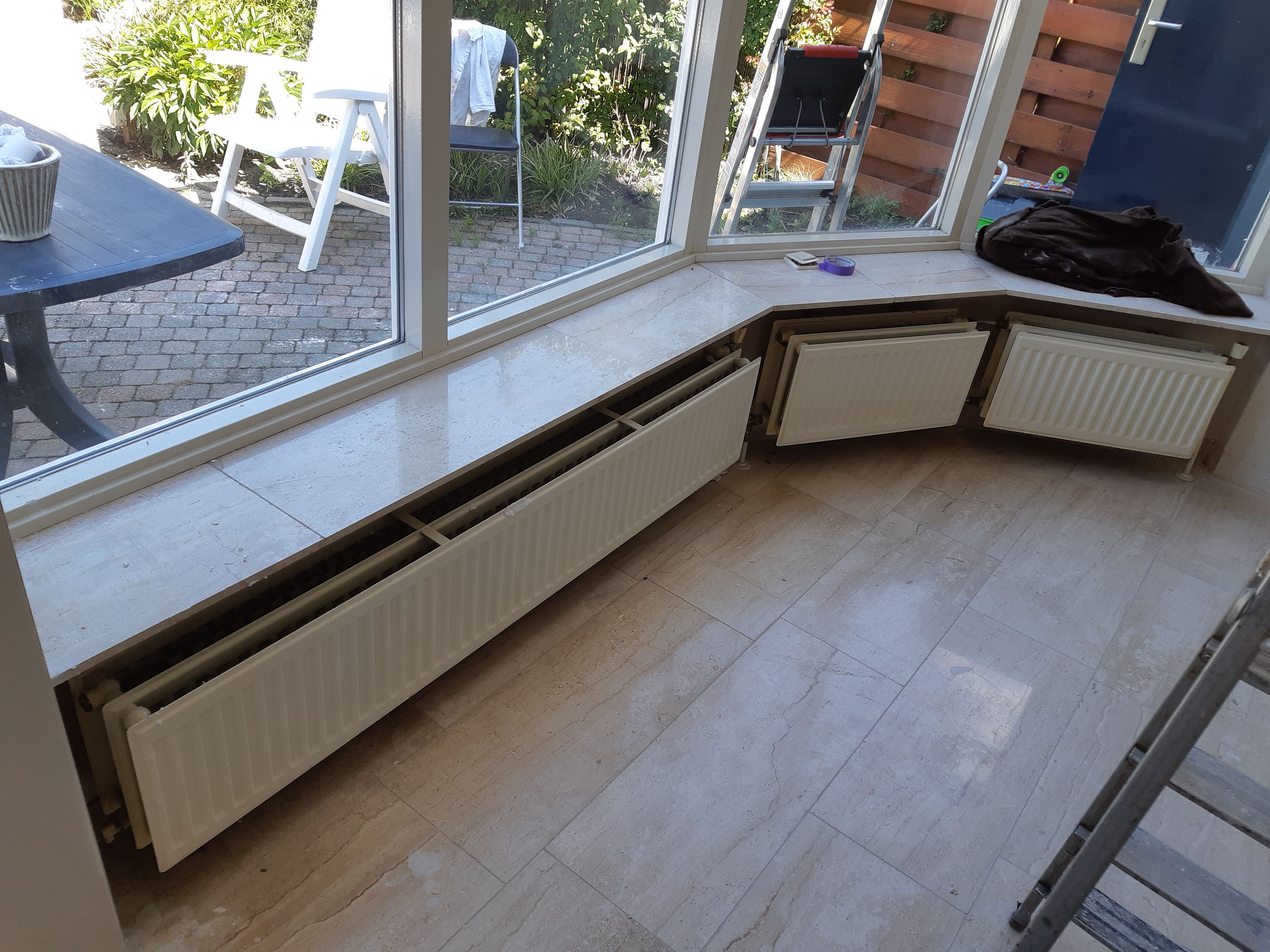 Koof plaatsen 1 kamer; Installeren, Ombouw radiator Werkspot