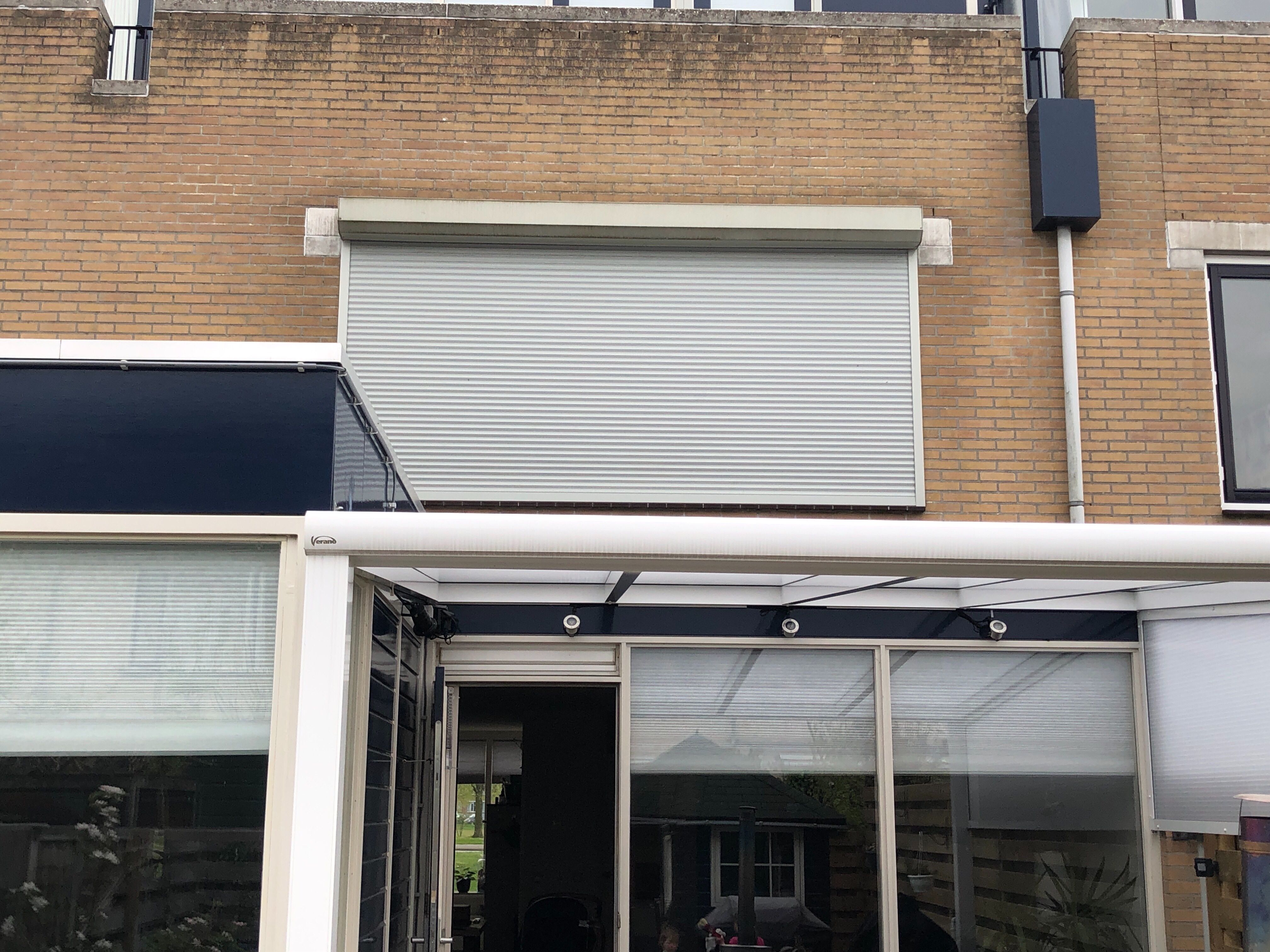Repareren 1 rolluik; Rolluik reparatie, hij gaat niet meer omhoog