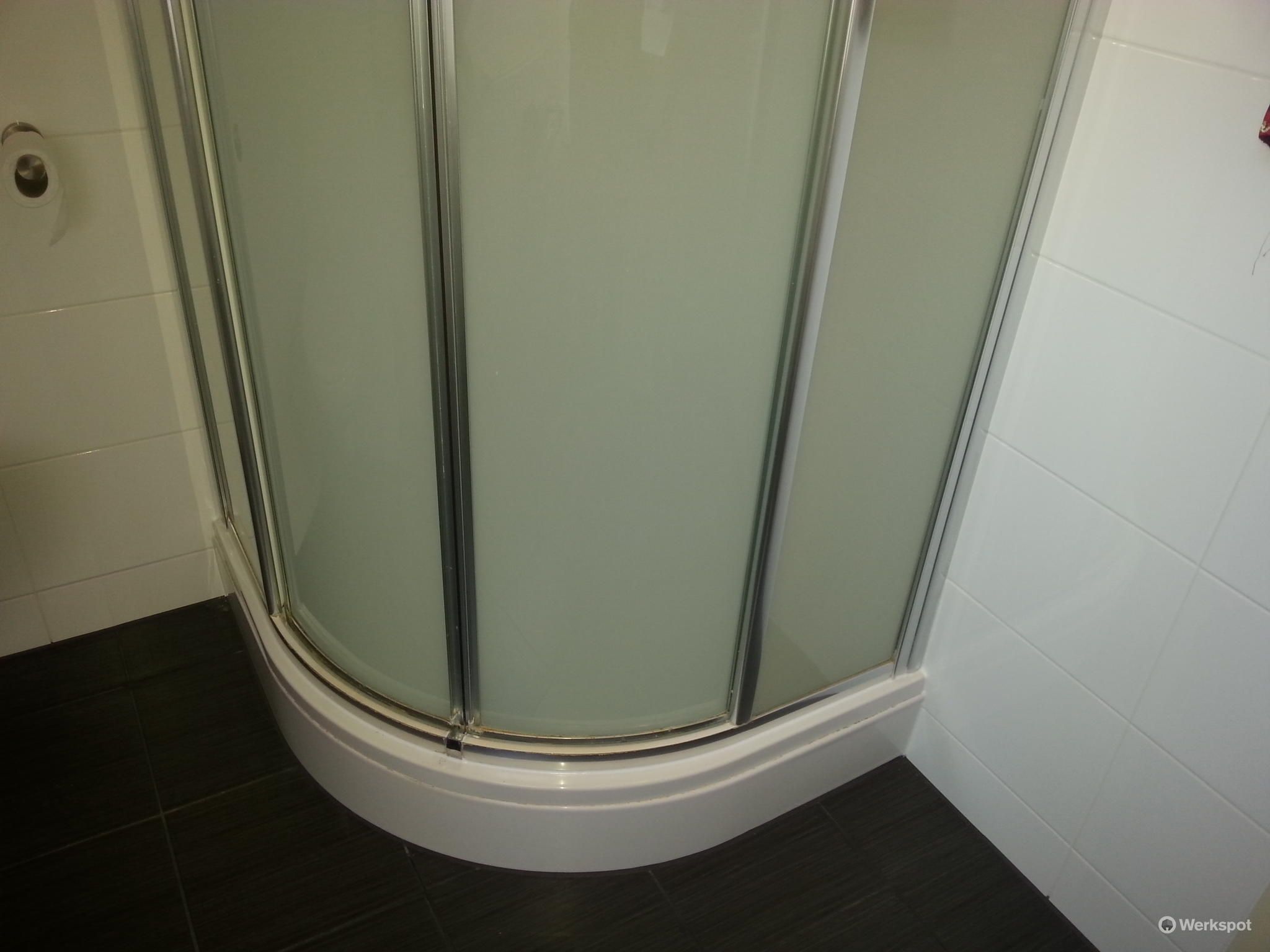 Douchecabine opnieuw plaatsen Werkspot