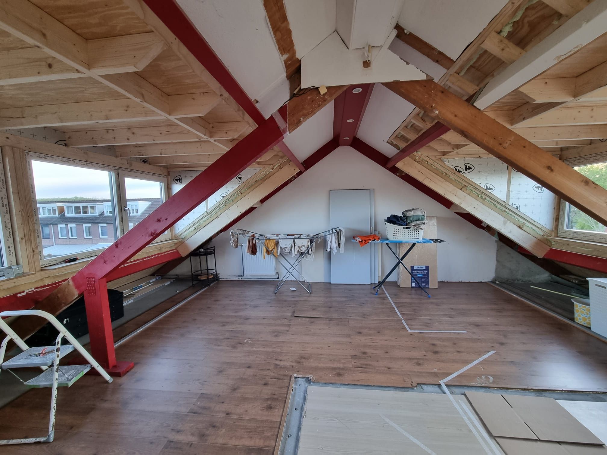 Zolder renoveren: Steunbalken weghalen en op andere wijze terug pla