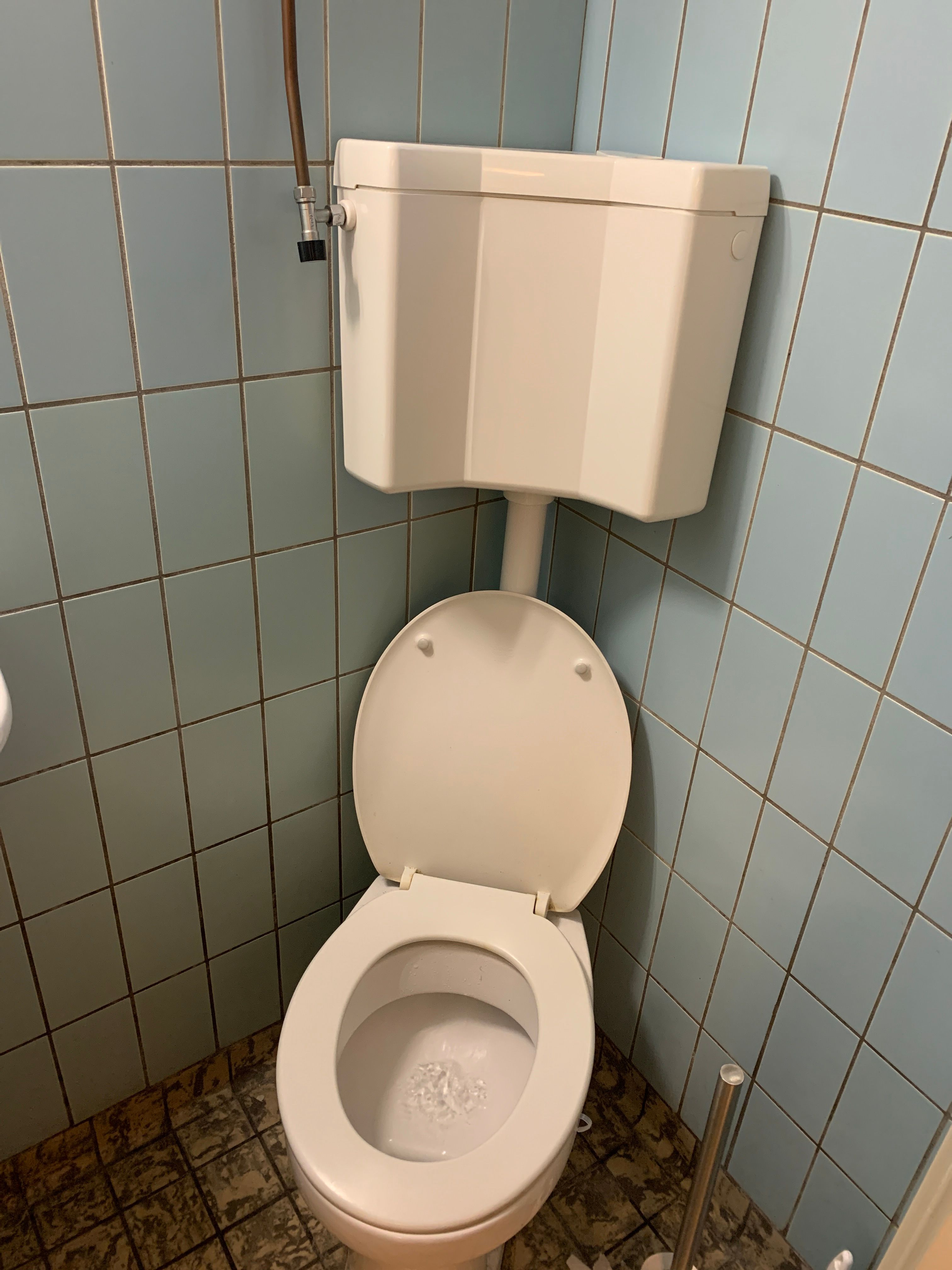Toilet repareren Doortrekken werkt niet, Wc loopt door Werkspot