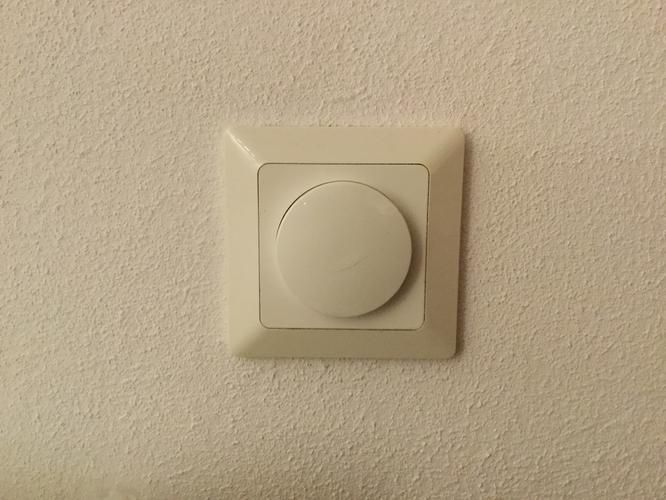 Vervangen dimschakelaars door aan/uit schakelaars & repareren/verva